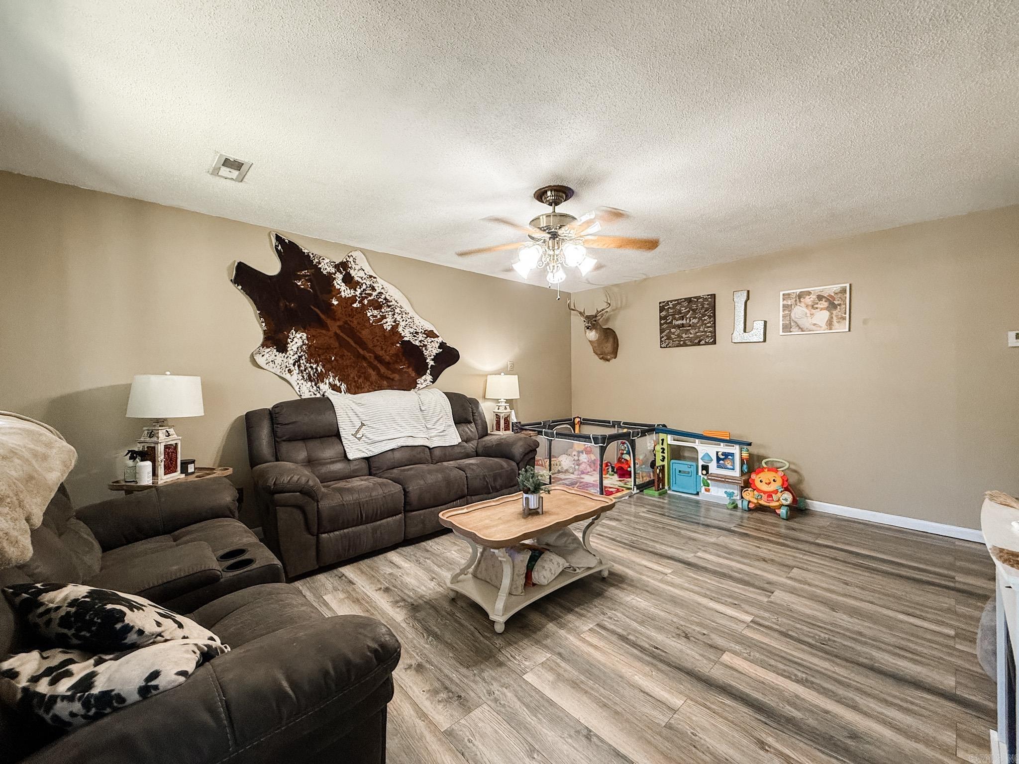 H.F. HENSON - Residential