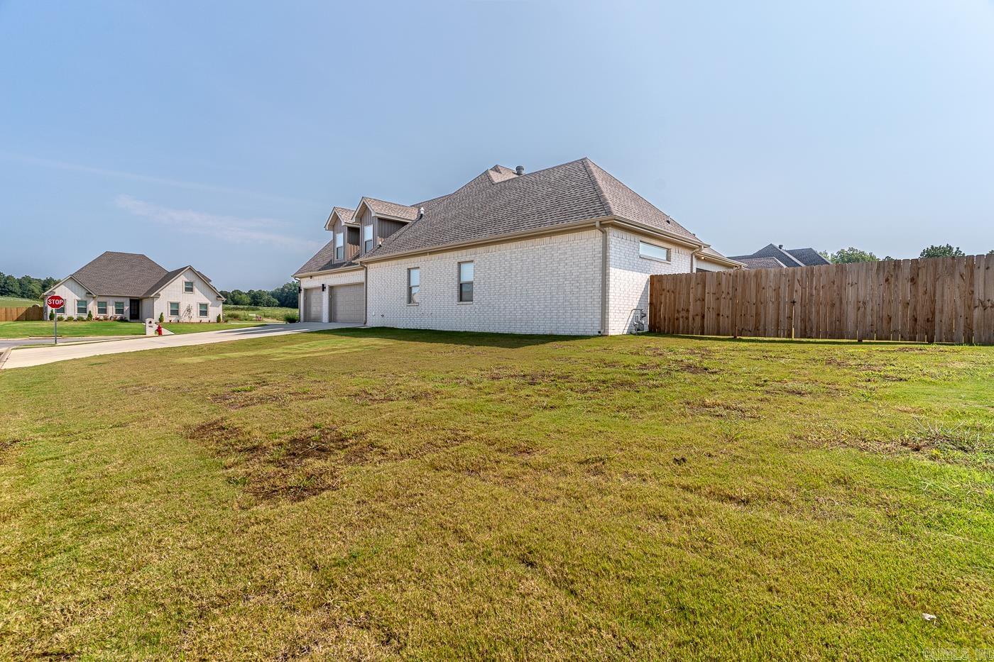 EDEN HILLS ESTATES PHASE III - Residential