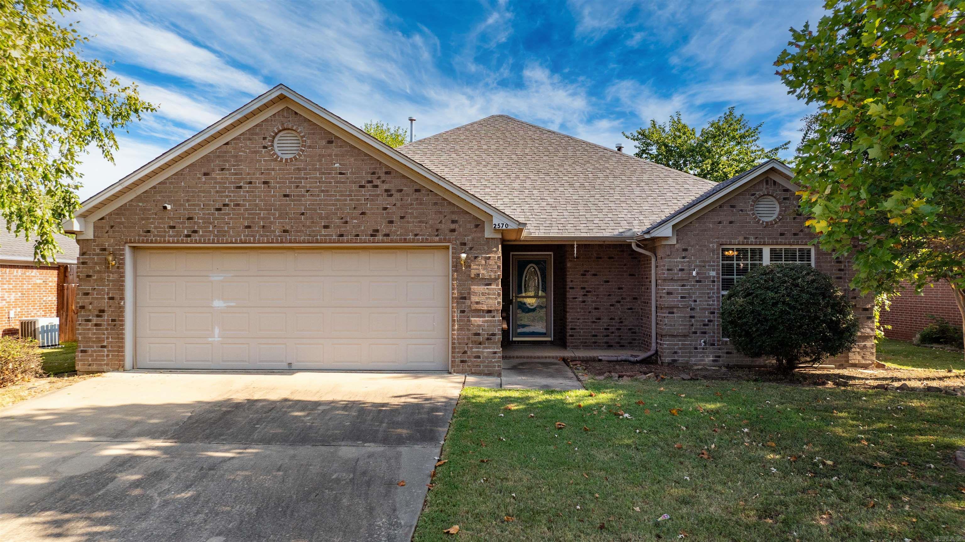 Built in 2007, this charming all-brick 3-bedroom, 2-bath home offers 1,706 square feet of comfortable living in a desirable Conway location. Inside, the spacious living room features a cozy gas fireplace, perfect for gathering with family and friends. The floor plan flows seamlessly into the kitchen and dining areas, creating a warm and inviting space for everyday living and entertaining. A small and bright sunroom offers the perfect spot for morning coffee, a reading nook, or a relaxing retreat. Step outside to the massive back porch ā ideal for hosting summer cookouts, enjoying quiet evenings, or simply taking in the view of your backyard. Well-maintained and move-in ready, this home offers both charm and functionality in a great location close to shopping, schools, and all that Conway has to offer. Donāt miss your chance to make this one yours!