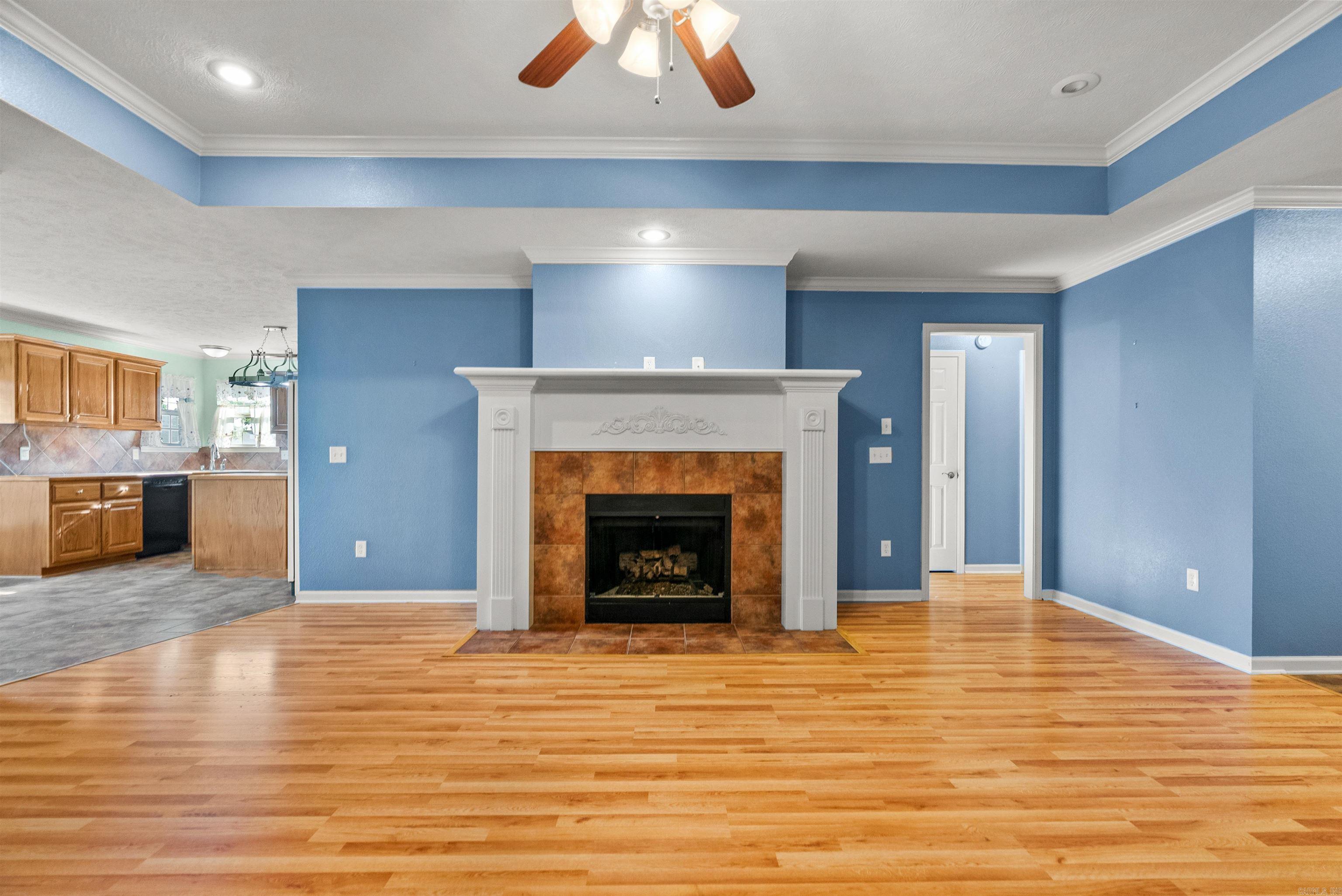 SPRING VALLEY - Residential