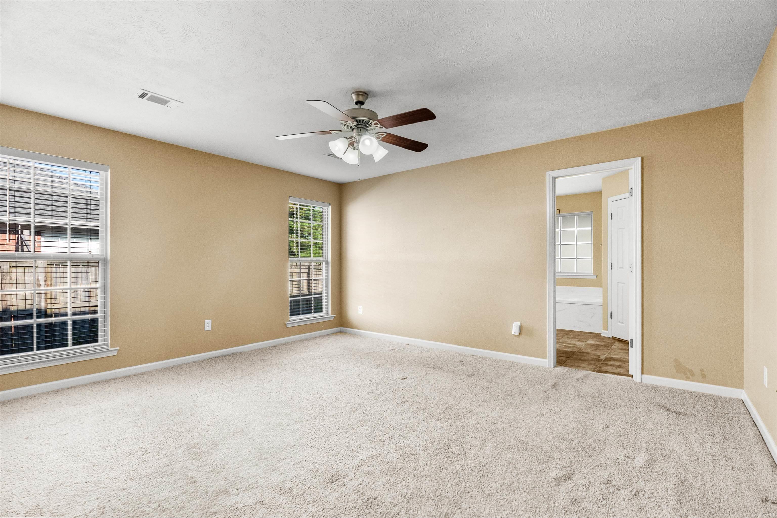 SPRING VALLEY - Residential
