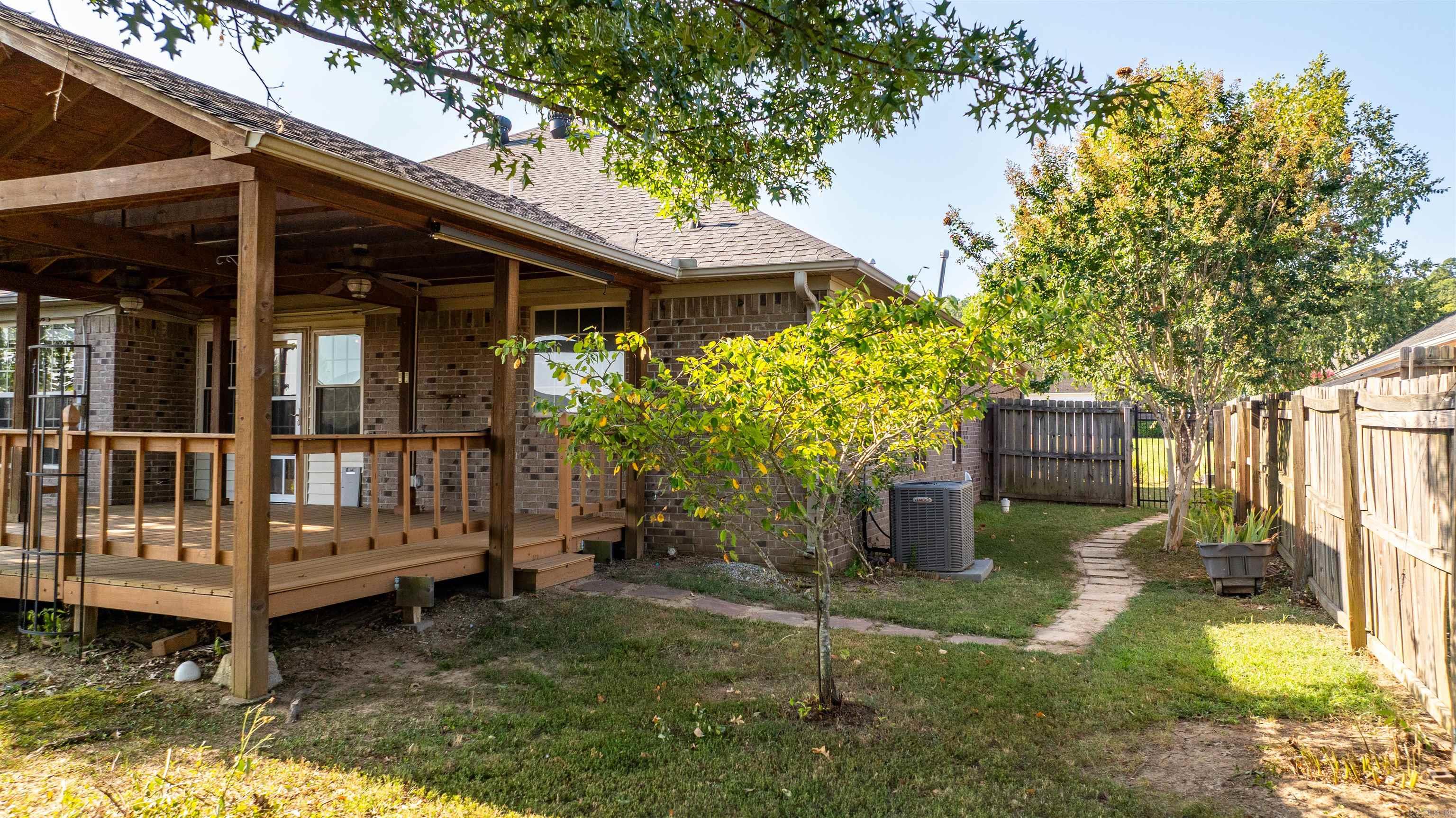 SPRING VALLEY - Residential