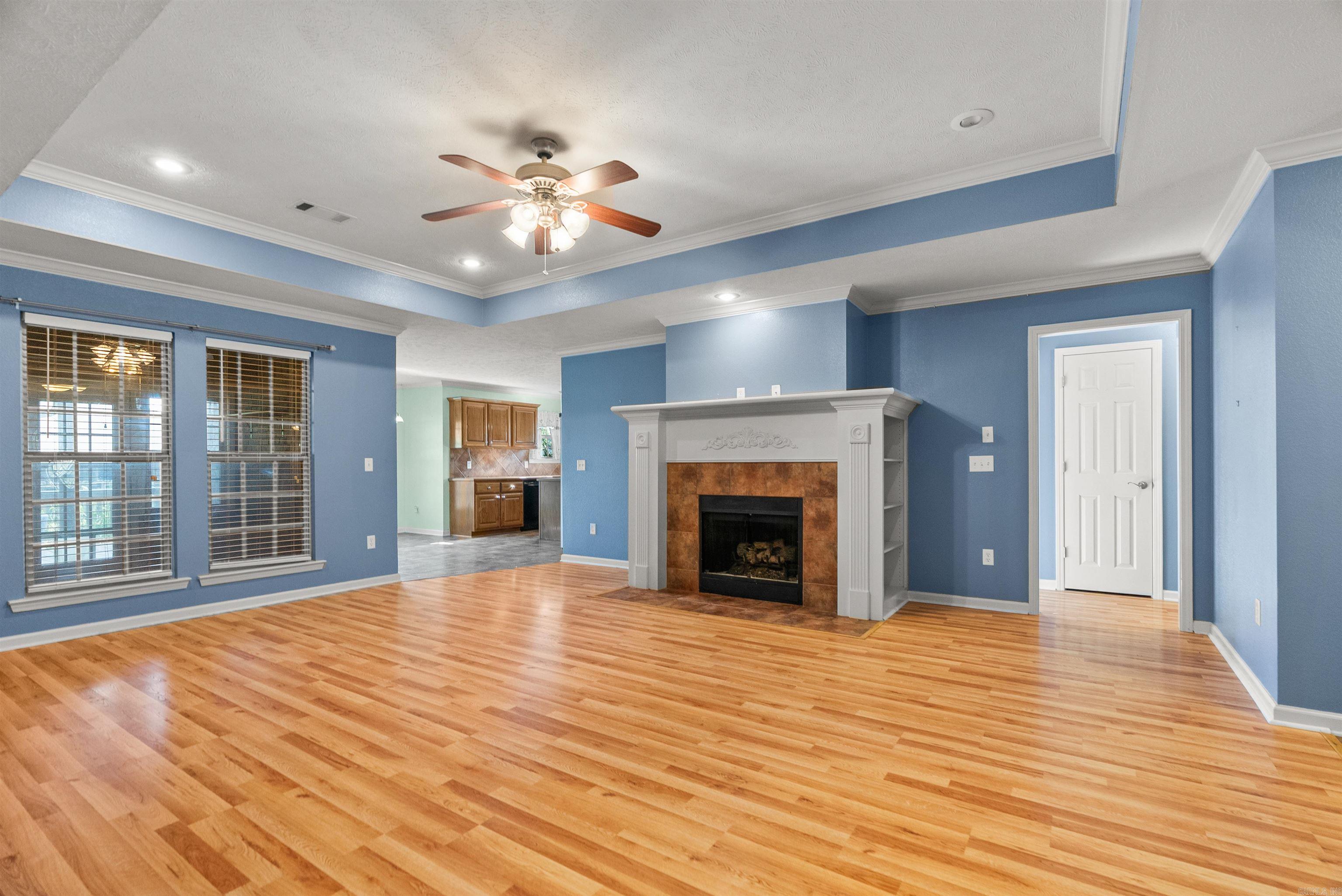 SPRING VALLEY - Residential