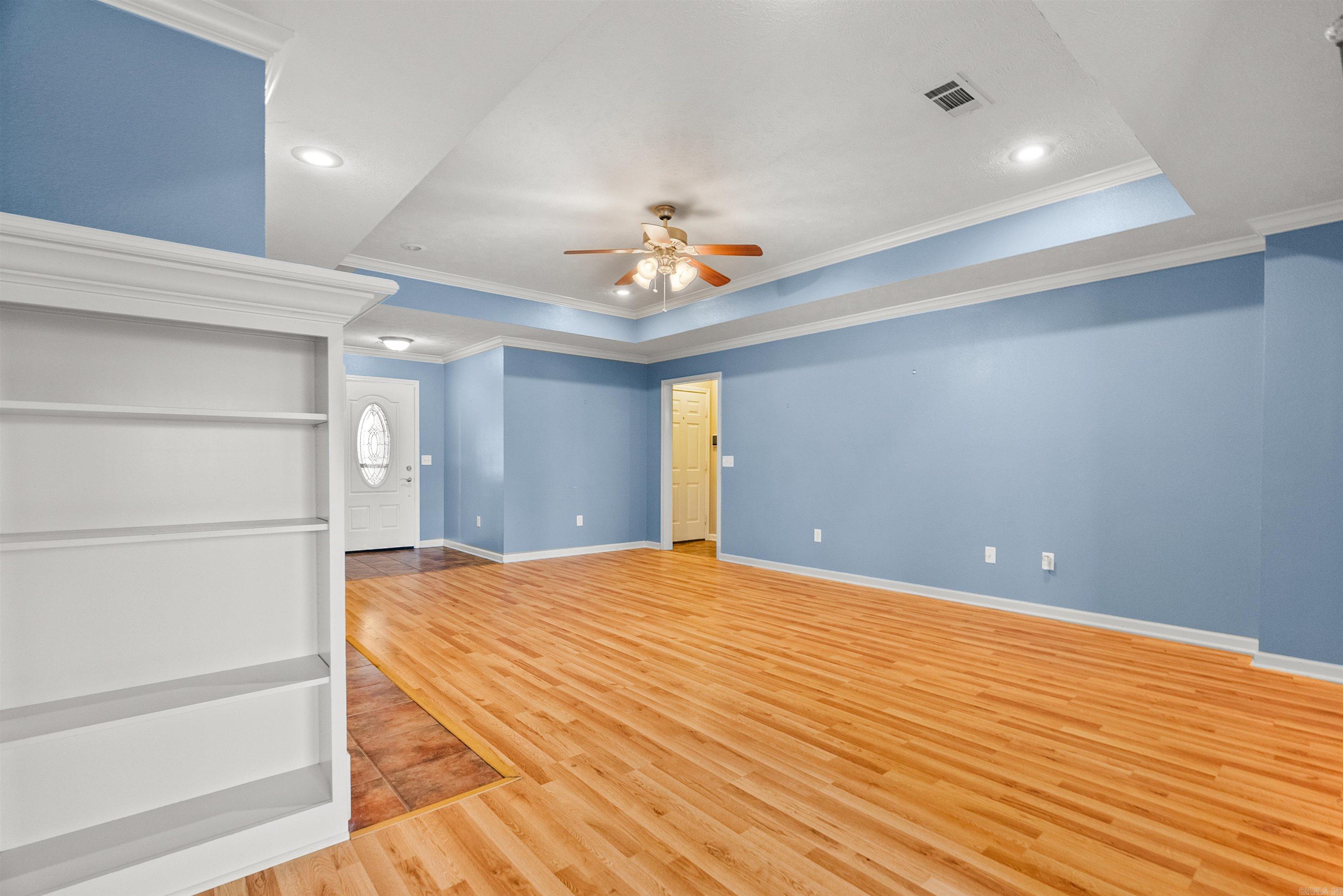 SPRING VALLEY - Residential