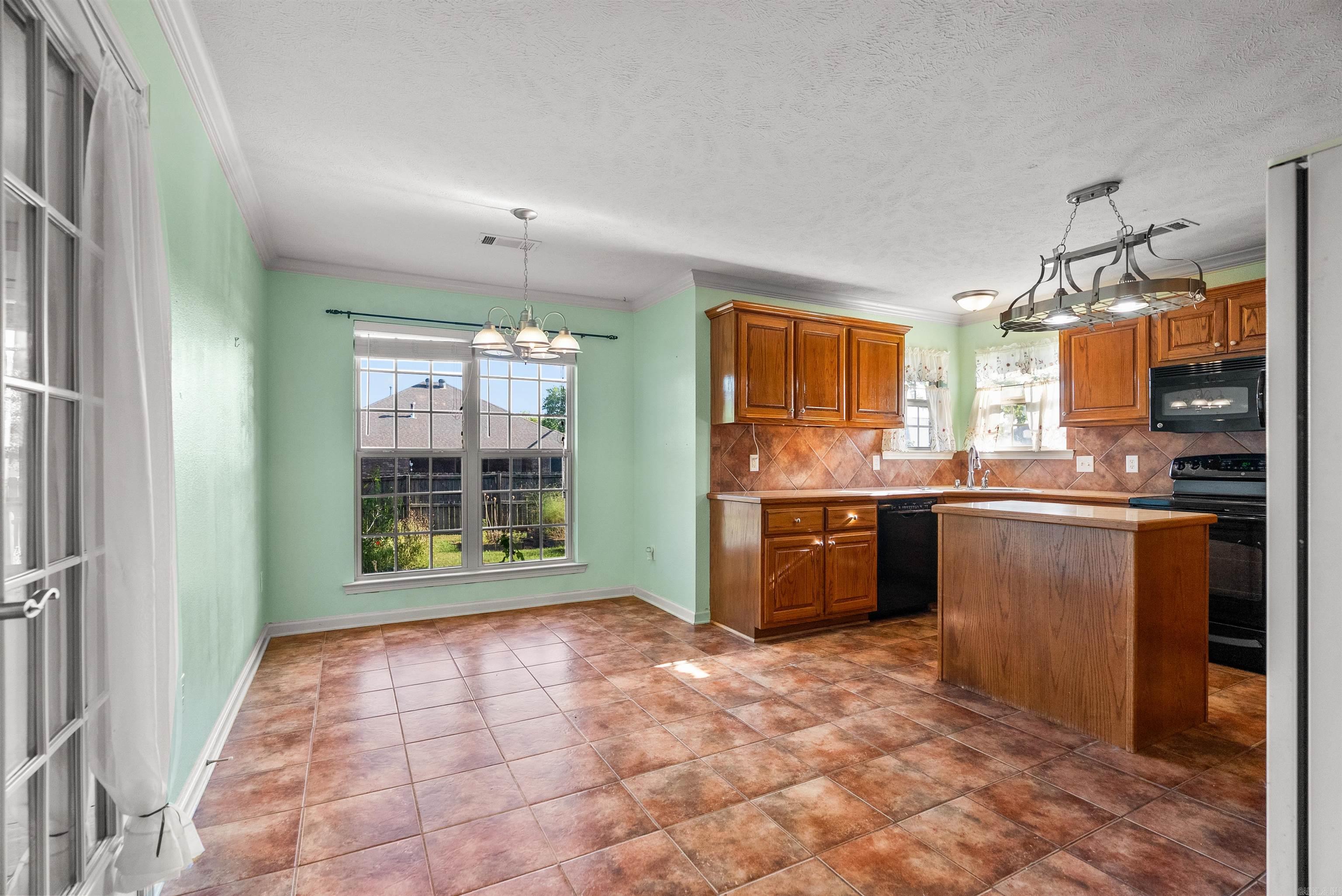 SPRING VALLEY - Residential