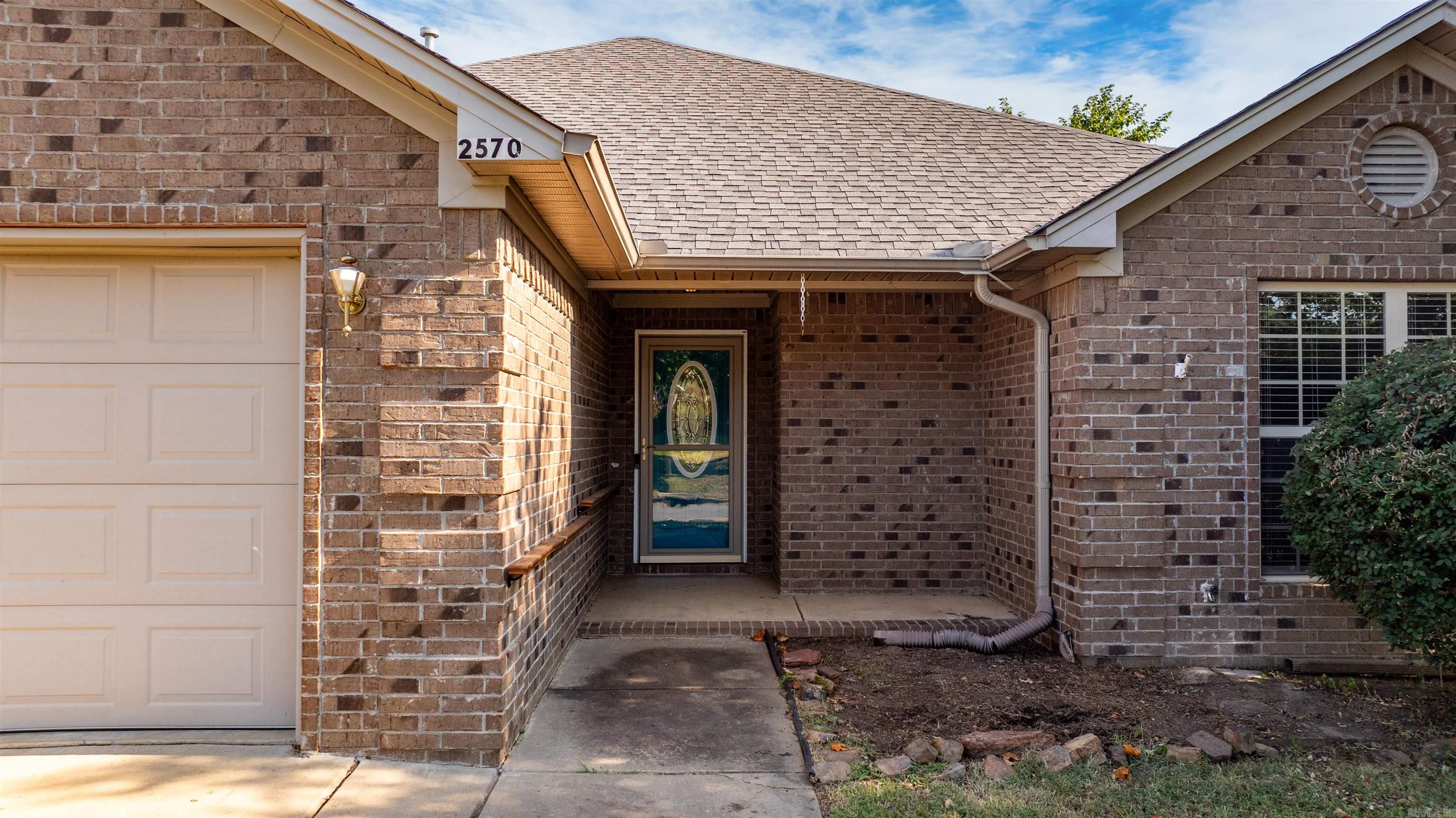 SPRING VALLEY - Residential