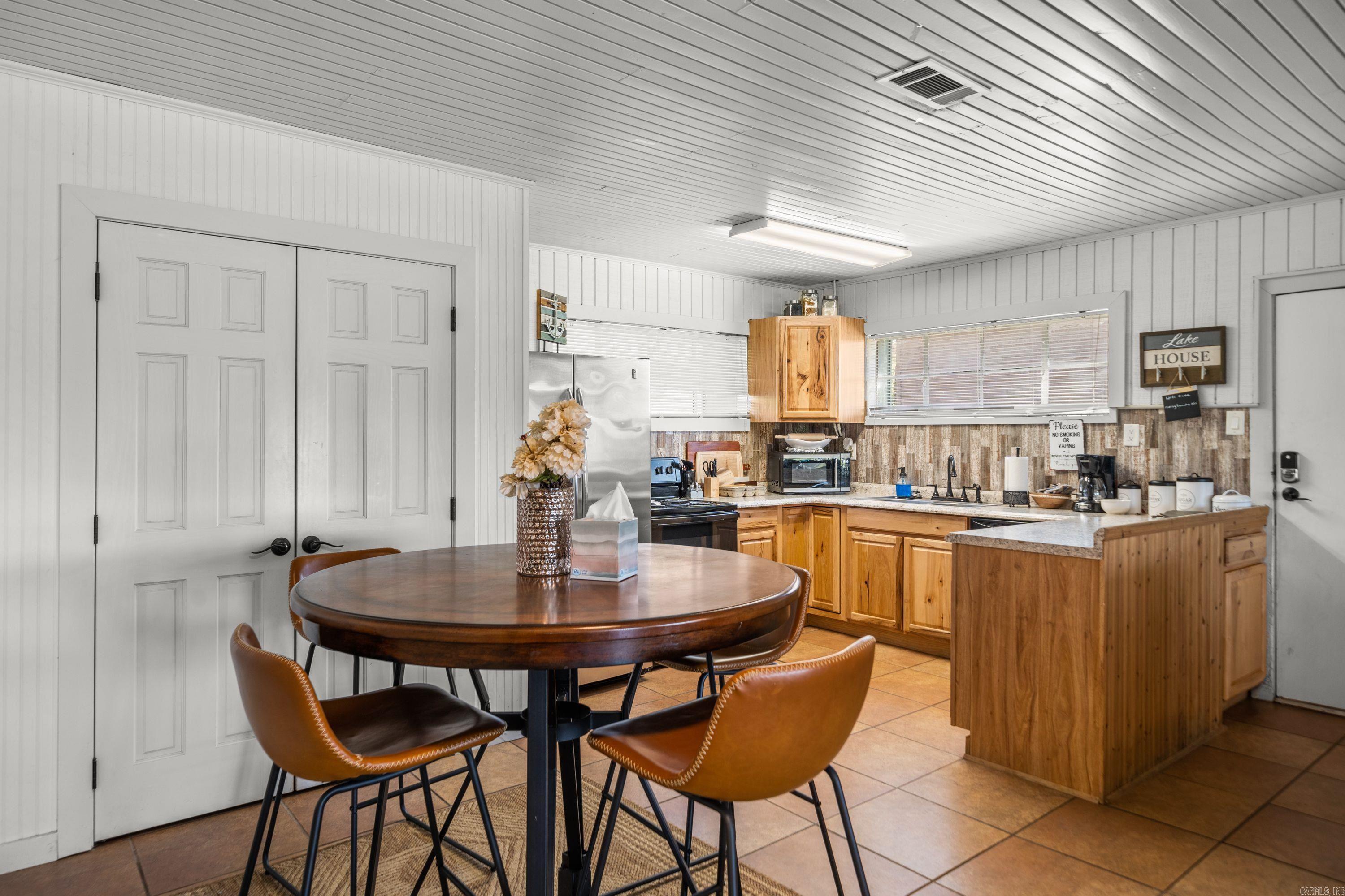 WESTWARD HO HEIGHTS - OUT - Residential