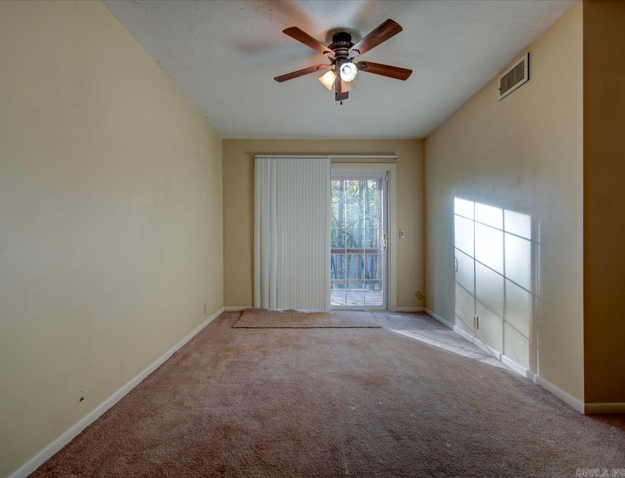 VALENCIA COURTS - Residential