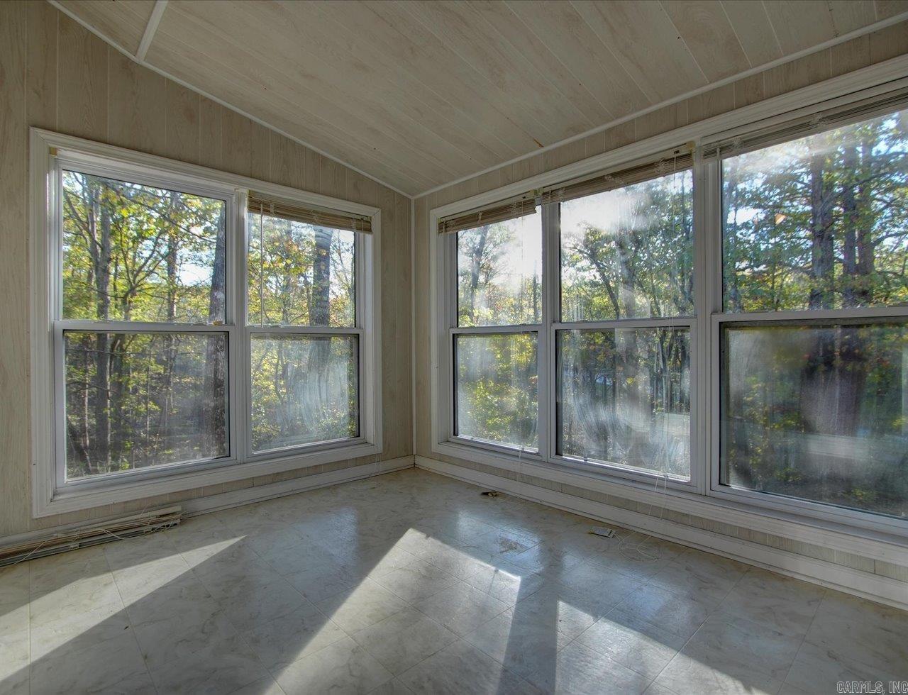 VALENCIA COURTS - Residential