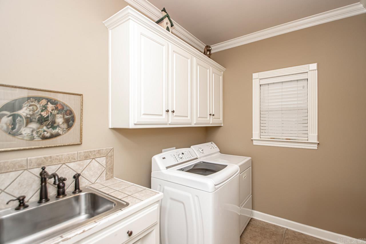 MILLERS CROSSING - Residential