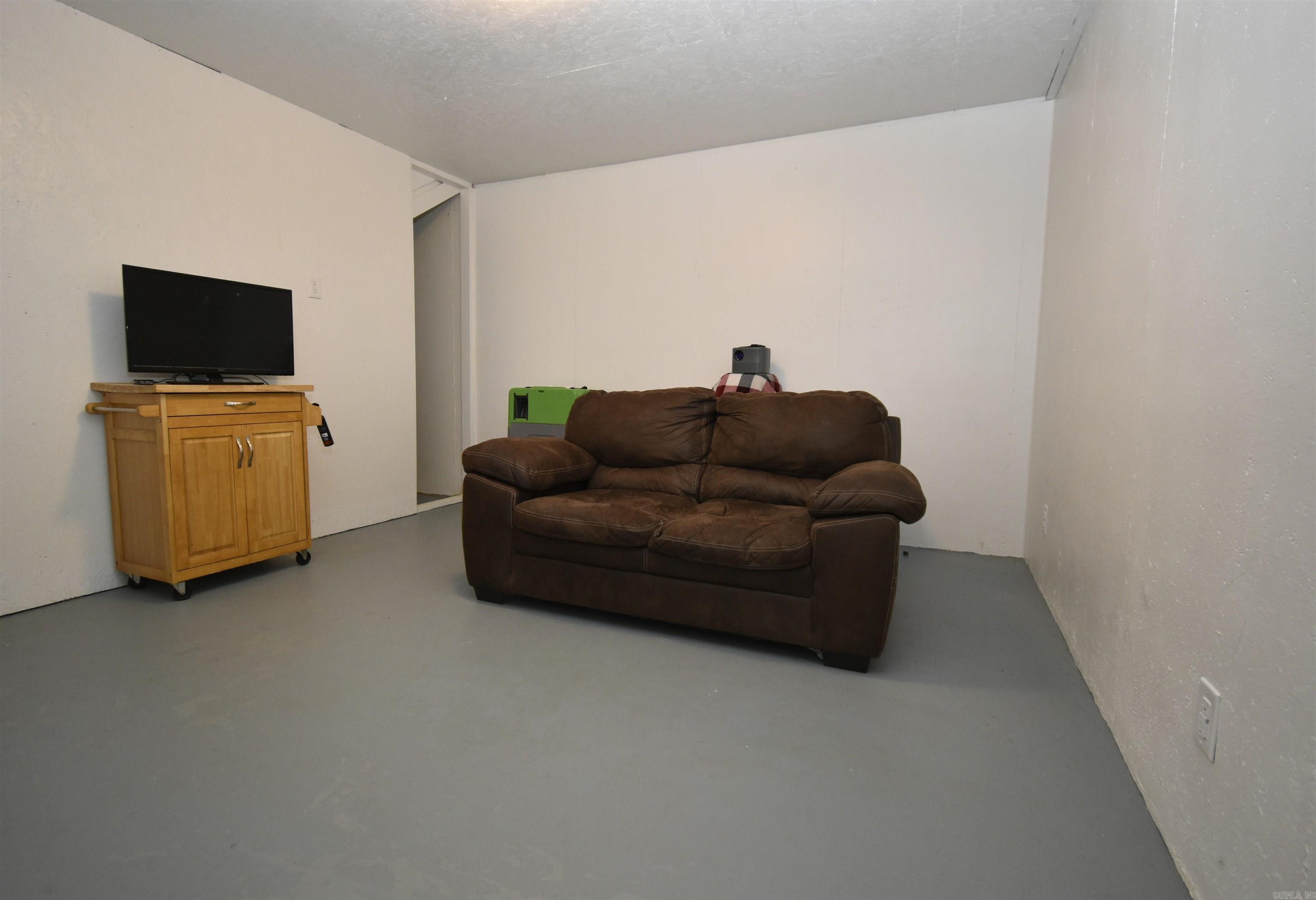 QUAIL MEADOWS - Residential
