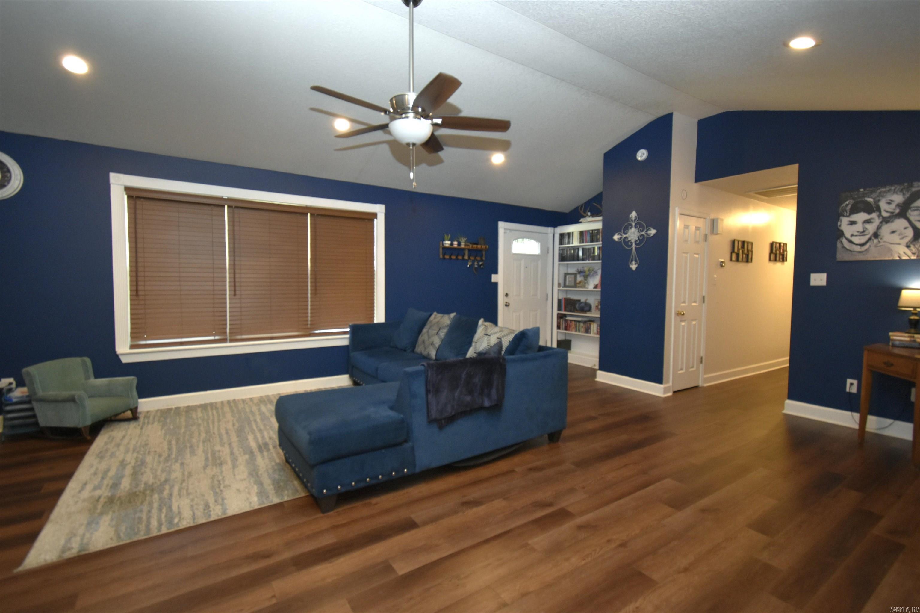 QUAIL MEADOWS - Residential