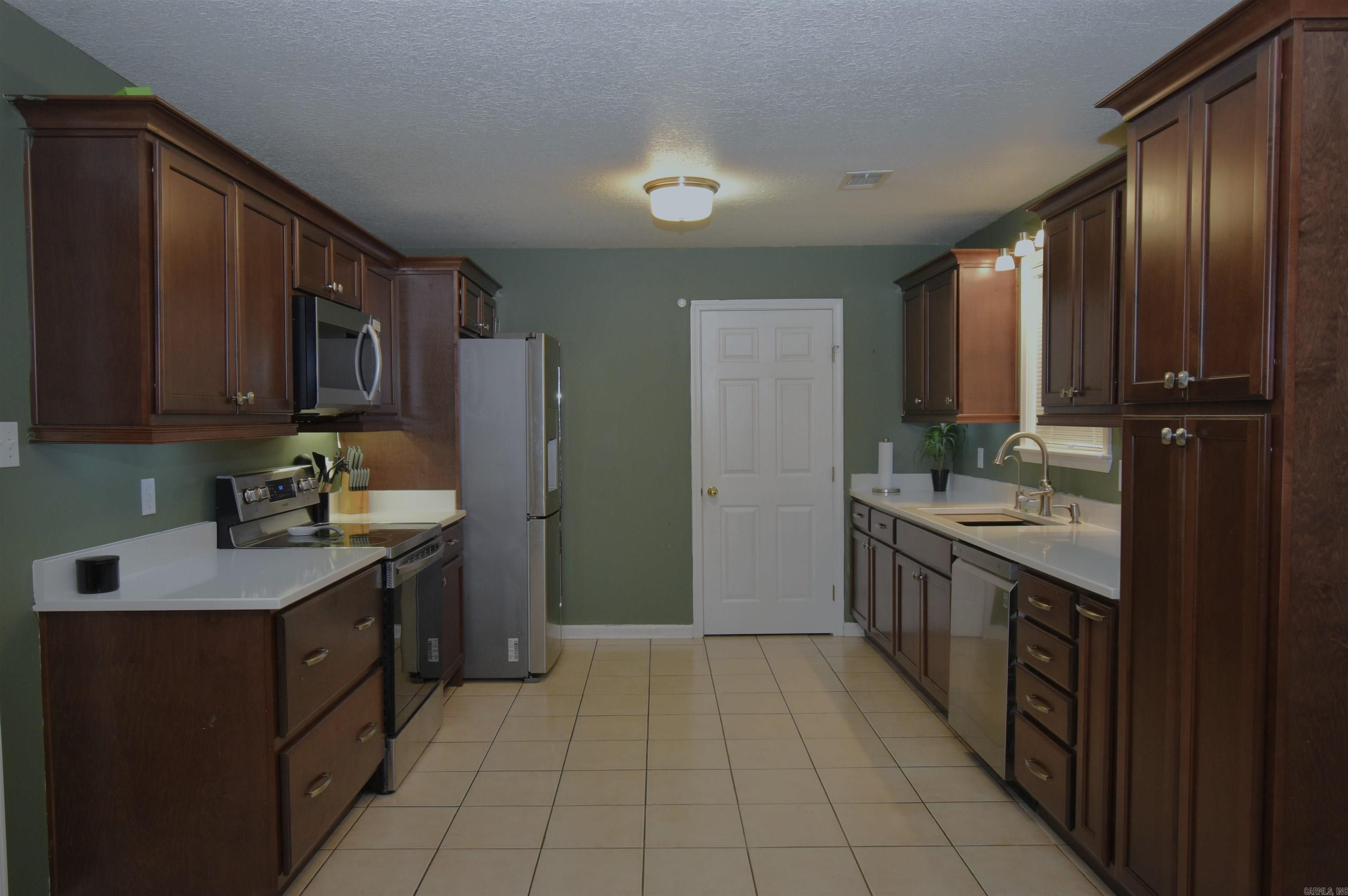 QUAIL MEADOWS - Residential