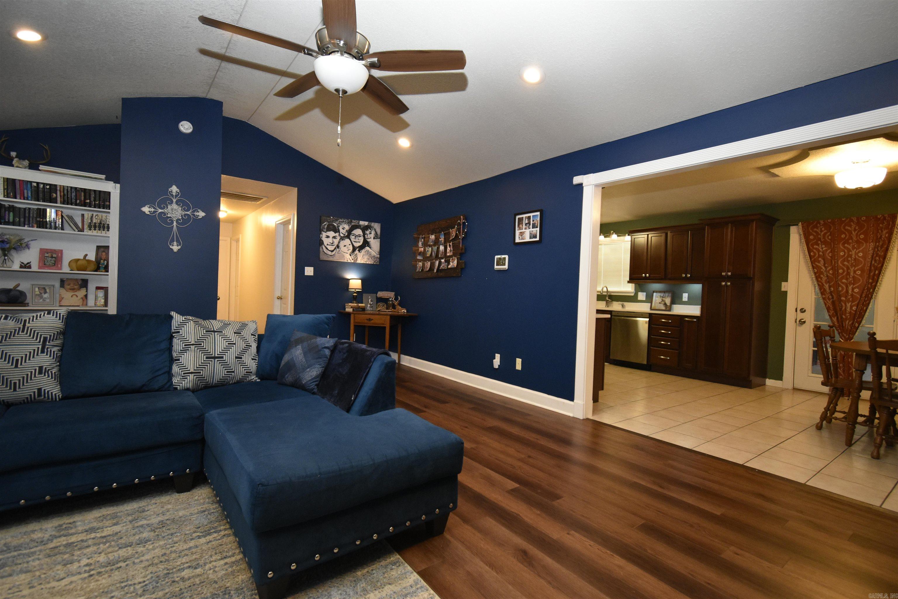 QUAIL MEADOWS - Residential