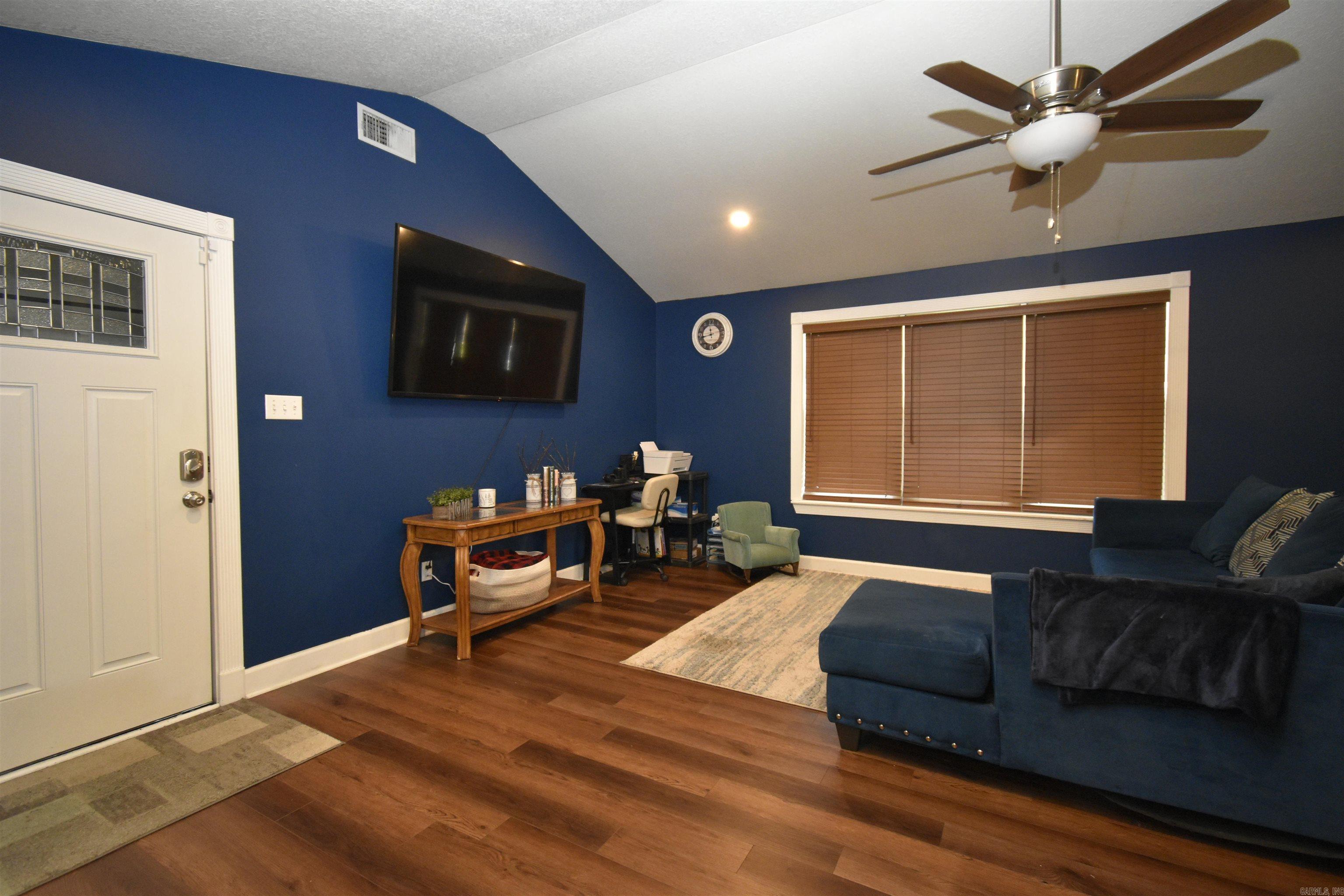 QUAIL MEADOWS - Residential