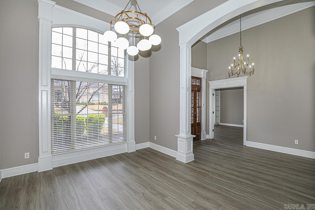 LONGHILLS VILLAGE - Residential