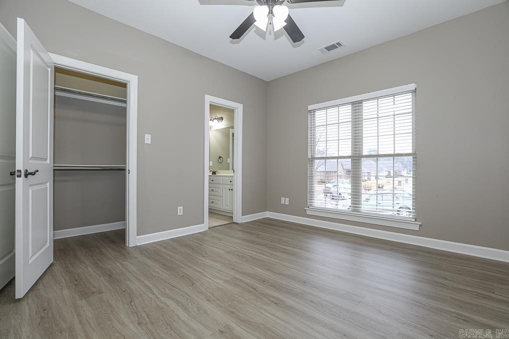 LONGHILLS VILLAGE - Residential