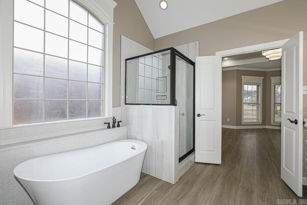 LONGHILLS VILLAGE - Residential