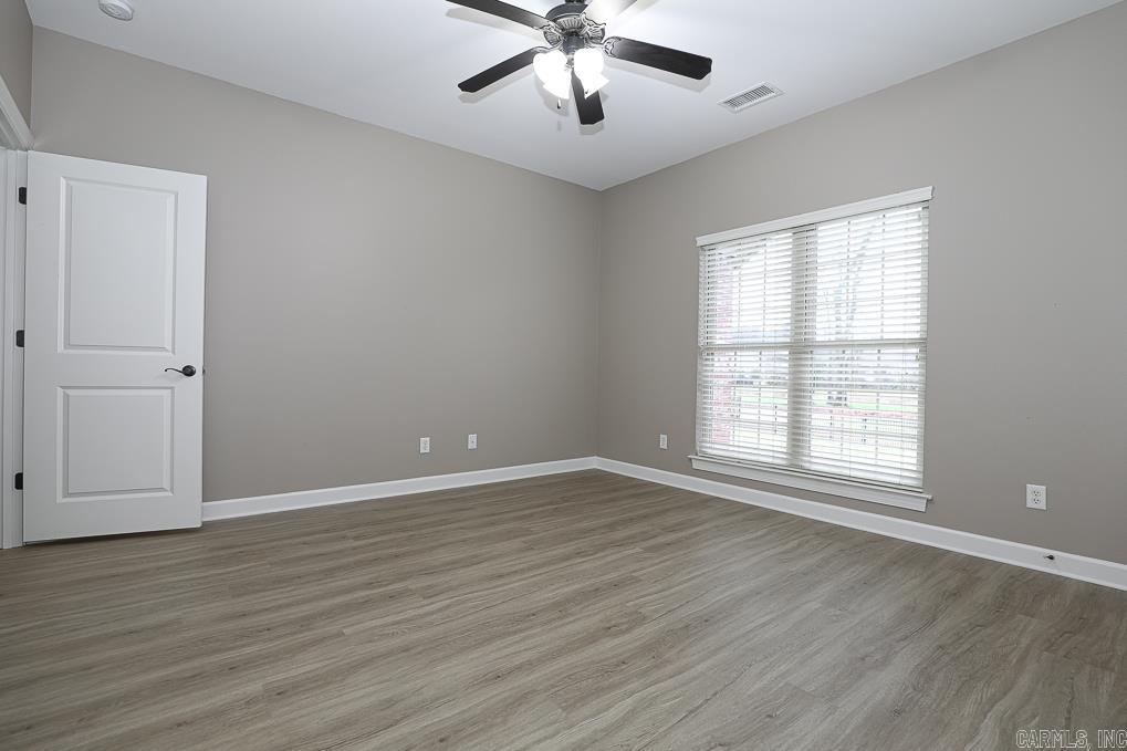 LONGHILLS VILLAGE - Residential