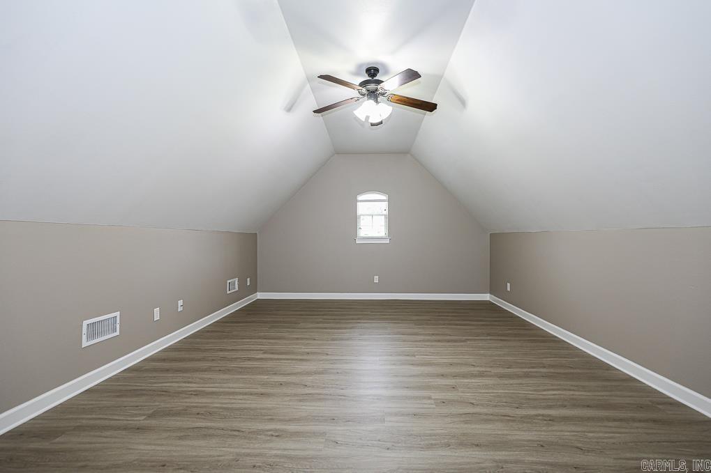 LONGHILLS VILLAGE - Residential