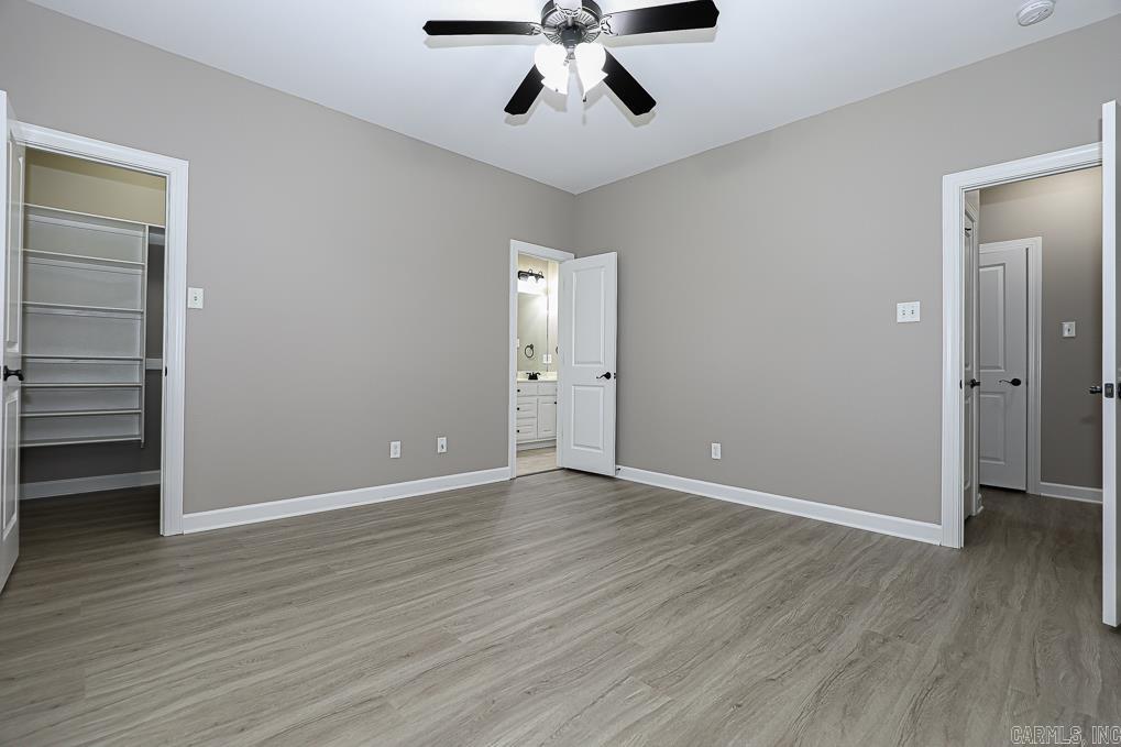 LONGHILLS VILLAGE - Residential