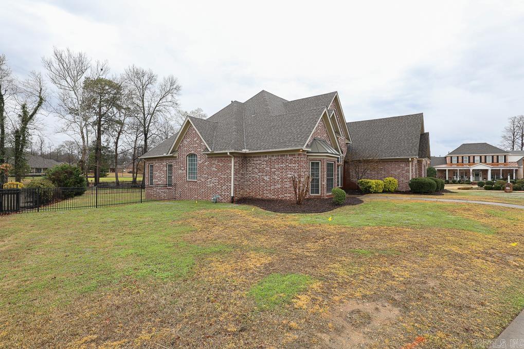 LONGHILLS VILLAGE - Residential