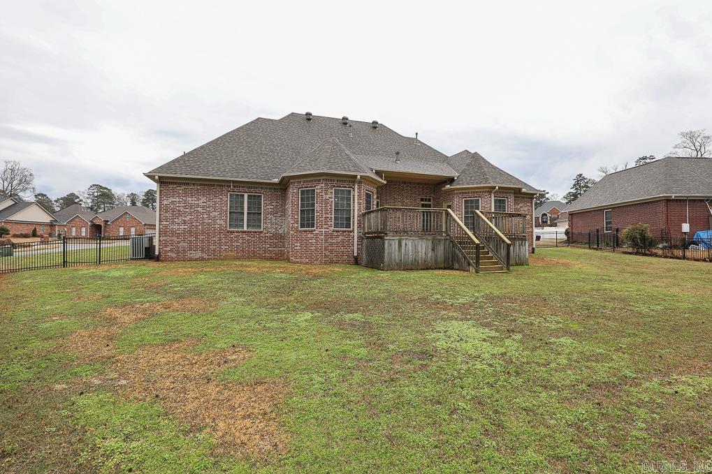 LONGHILLS VILLAGE - Residential