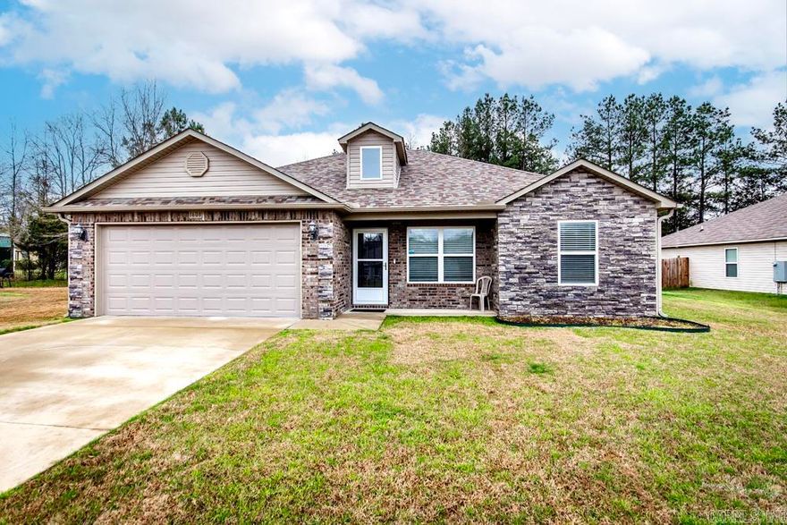 Three bedroom, split plan. Large back yard. UCBL. New roof 2022.