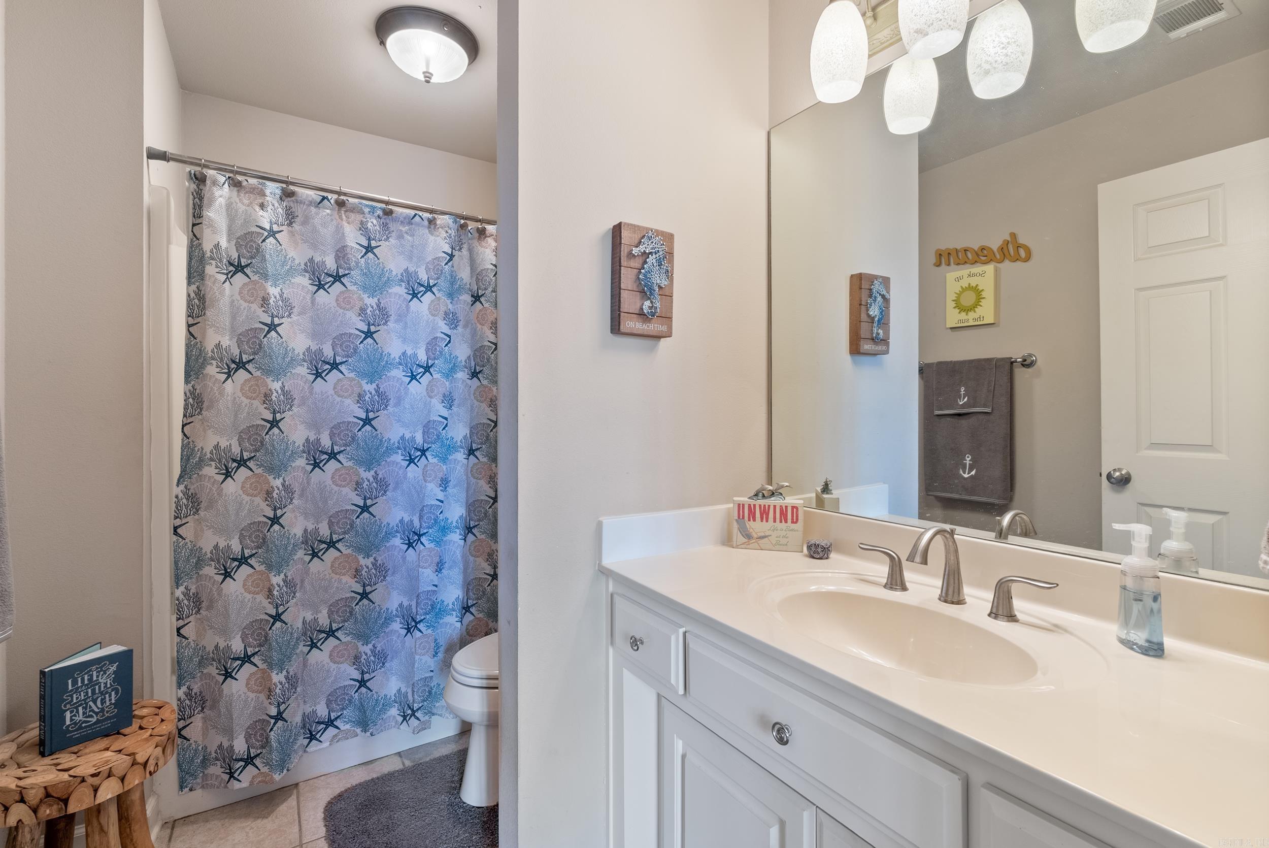 COUNTRY CLUB OF ARK THE - Residential