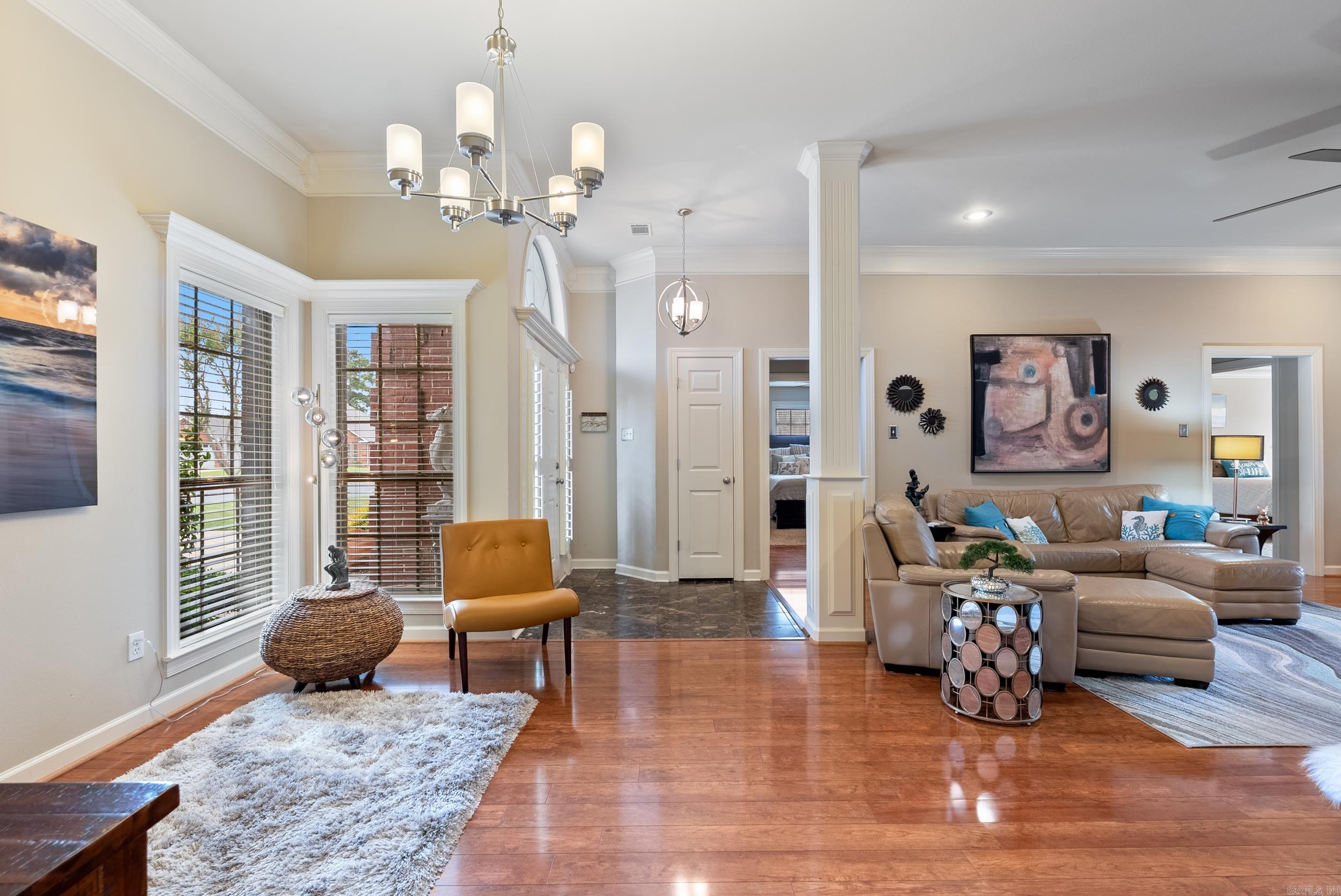 COUNTRY CLUB OF ARK THE - Residential