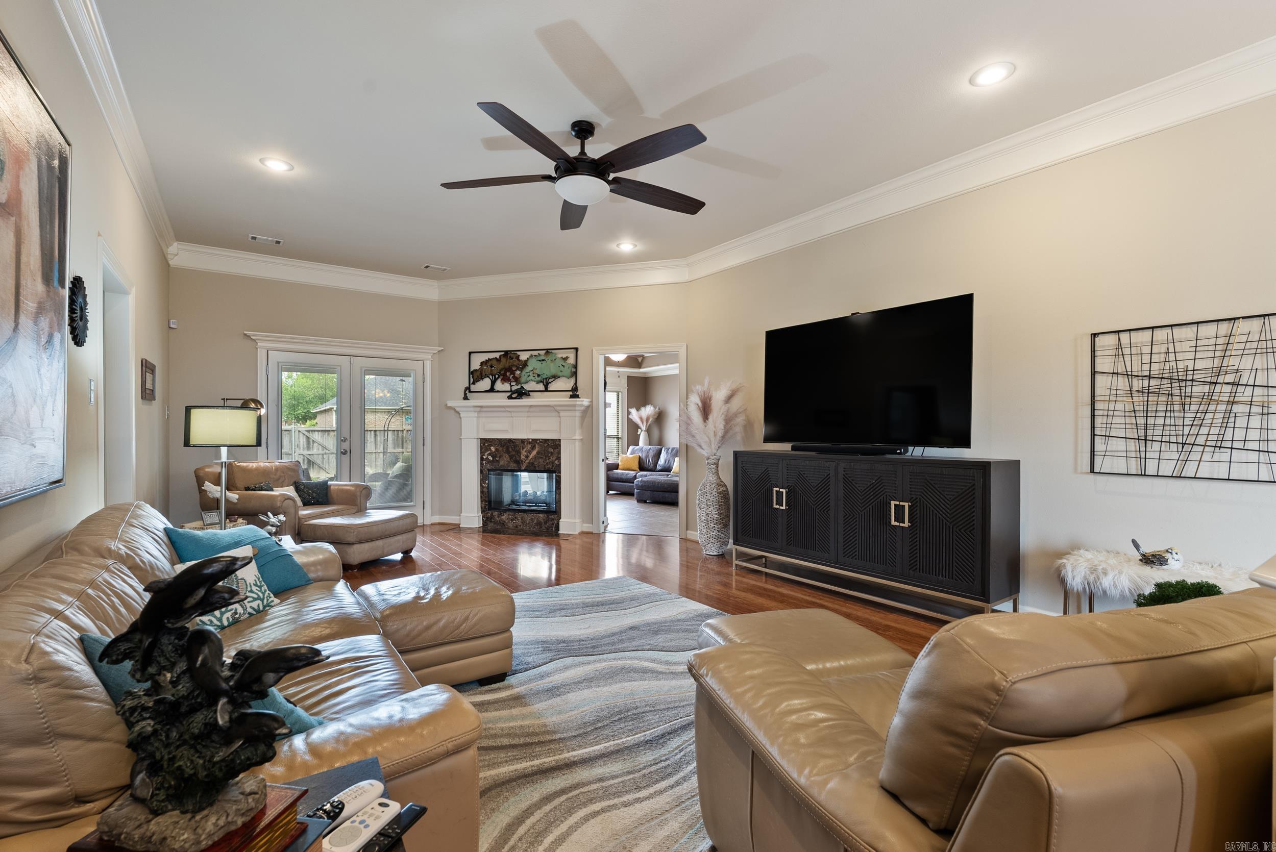 COUNTRY CLUB OF ARK THE - Residential