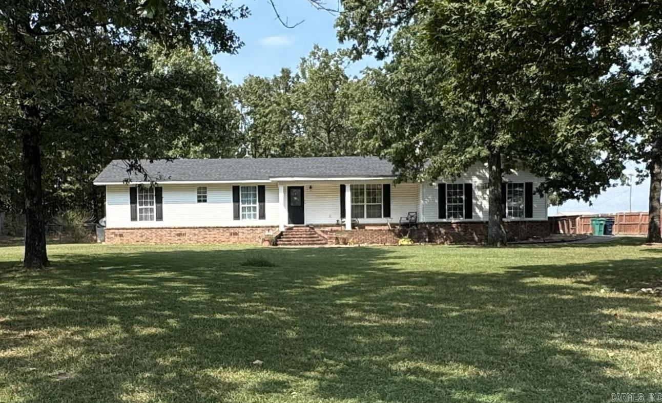 Welcome Home! This 2006 stately brick traditional ranch on a 1 acre lot is stunning to look at. Located at the entrance to the Cadron Point Subdivision (cul-de-sac). The location would be outstanding for a home-based business. Kitchen is a galley style that leads to a large utility room w/deep sink. Bedrooms have large closets. Lots of storage space! Newer roof. Greenbriar school district. Only 30 minutes to Greers Ferry Lake and 25 minutes to Conway. No CC & R's per county assessor's office.