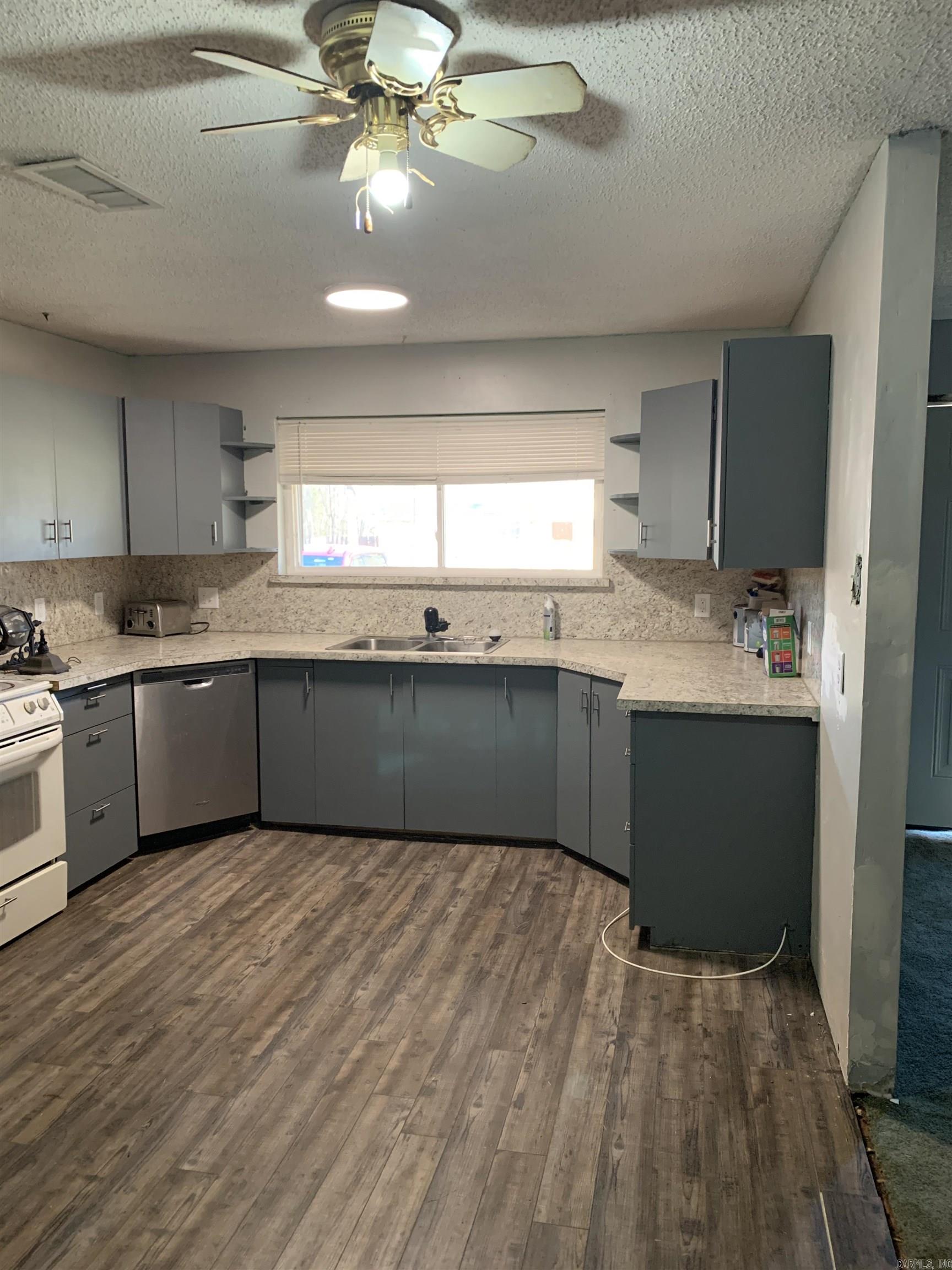 Thompson Heights - Residential