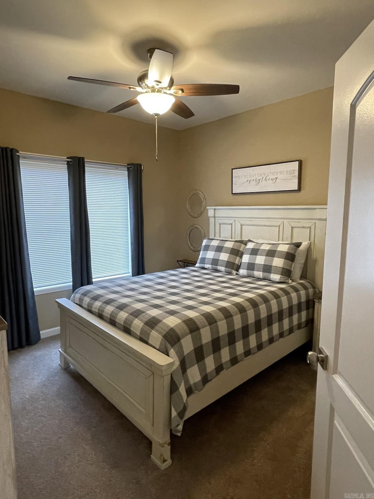 CASTLE RIDGE - Residential