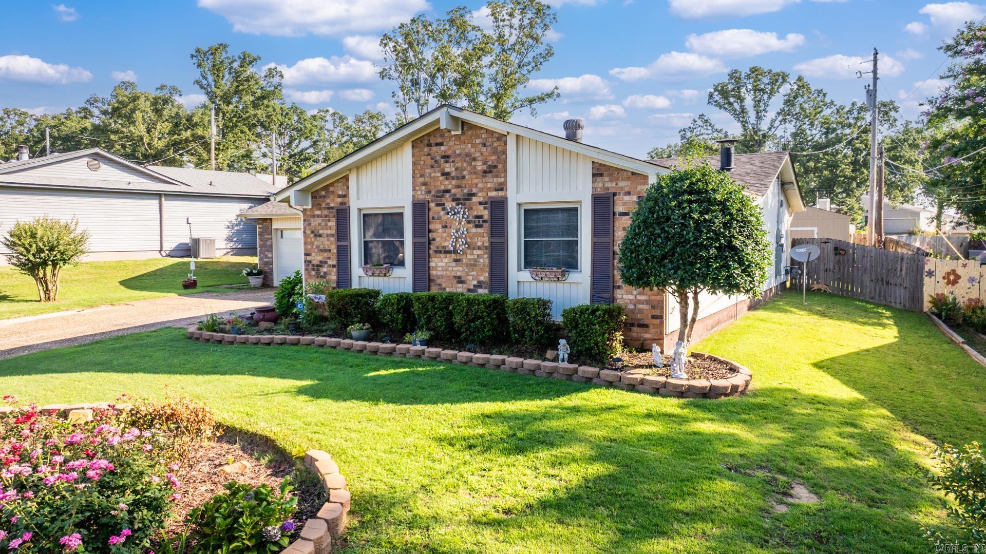 INDIAN HILLS - Residential