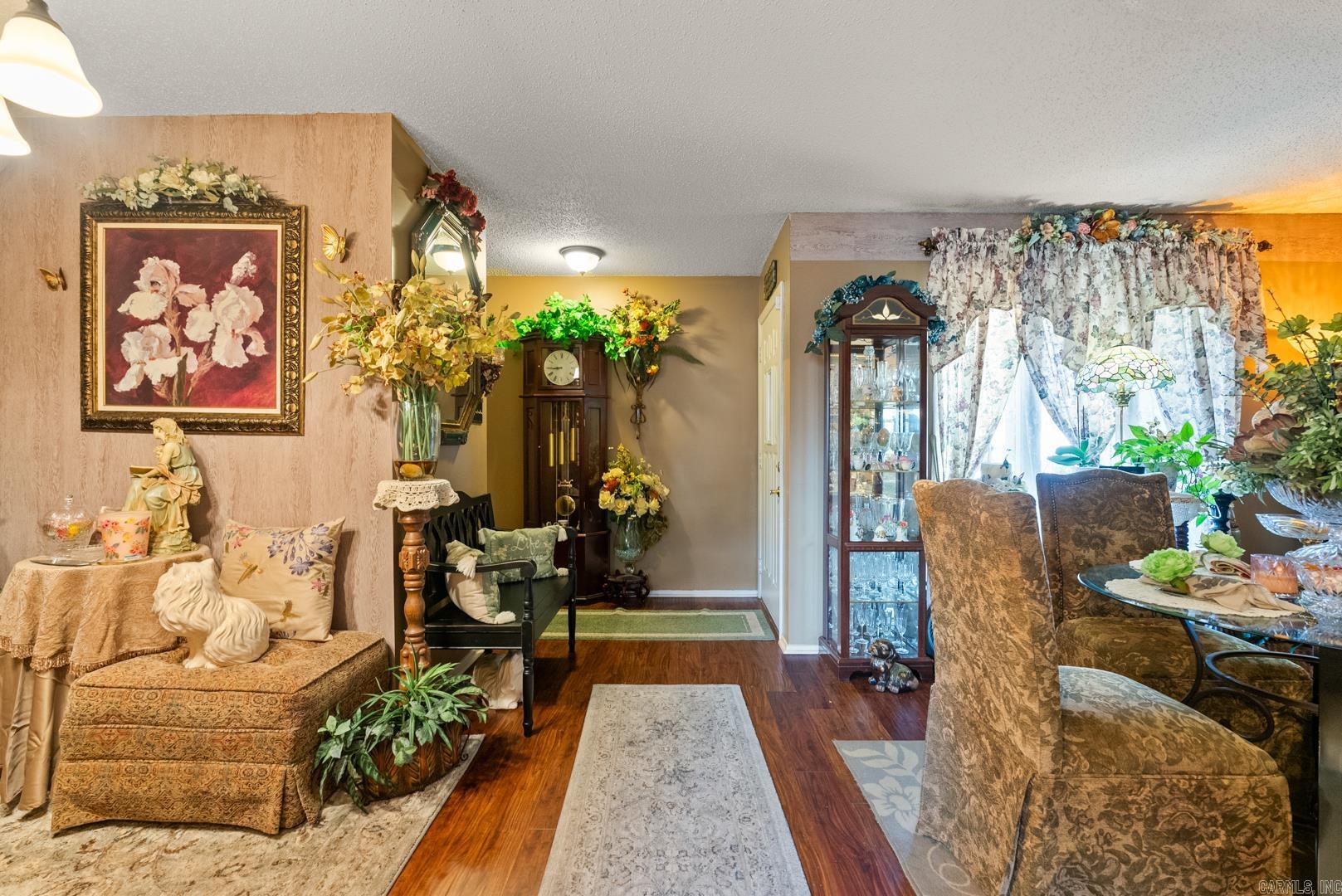 INDIAN HILLS - Residential