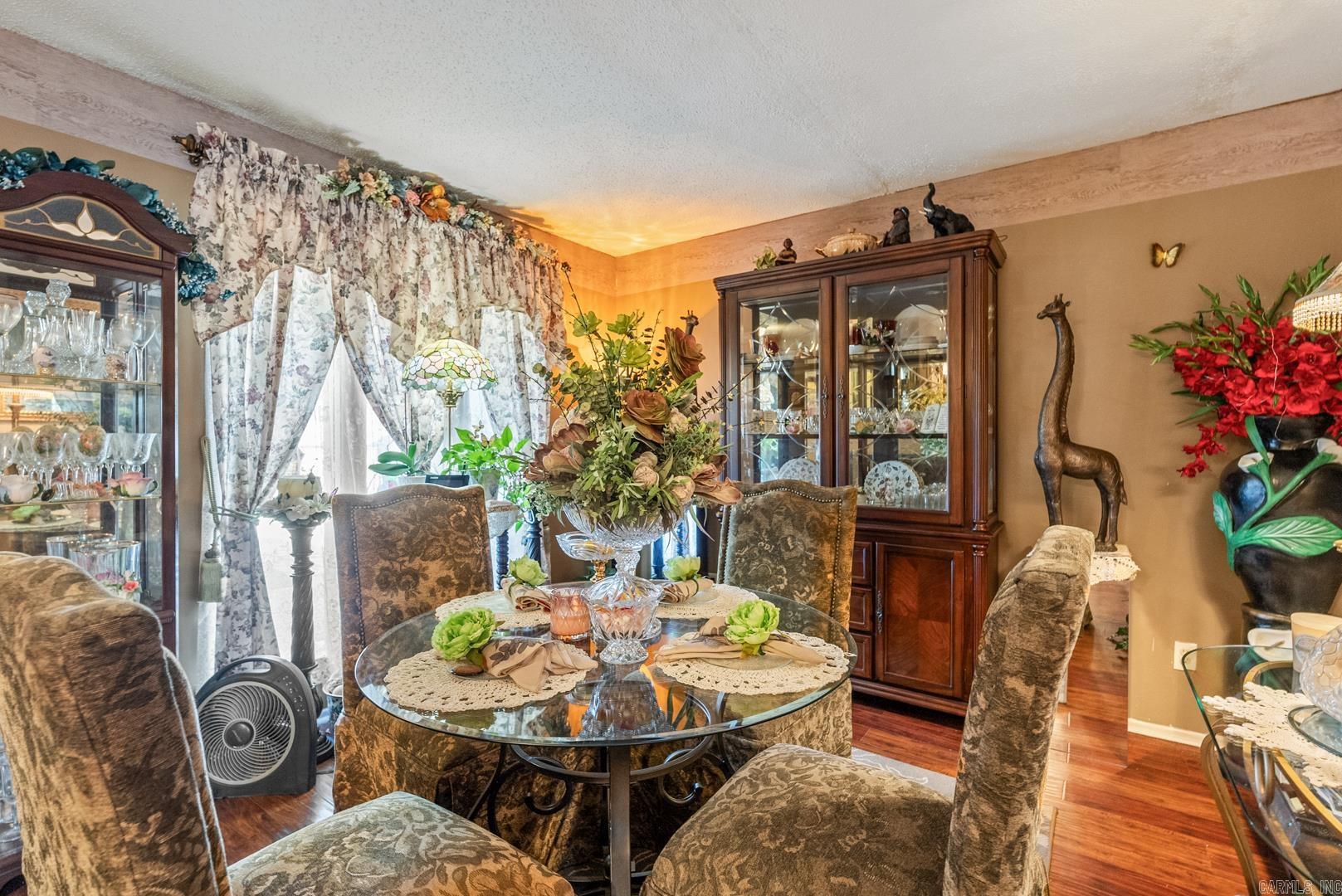 INDIAN HILLS - Residential