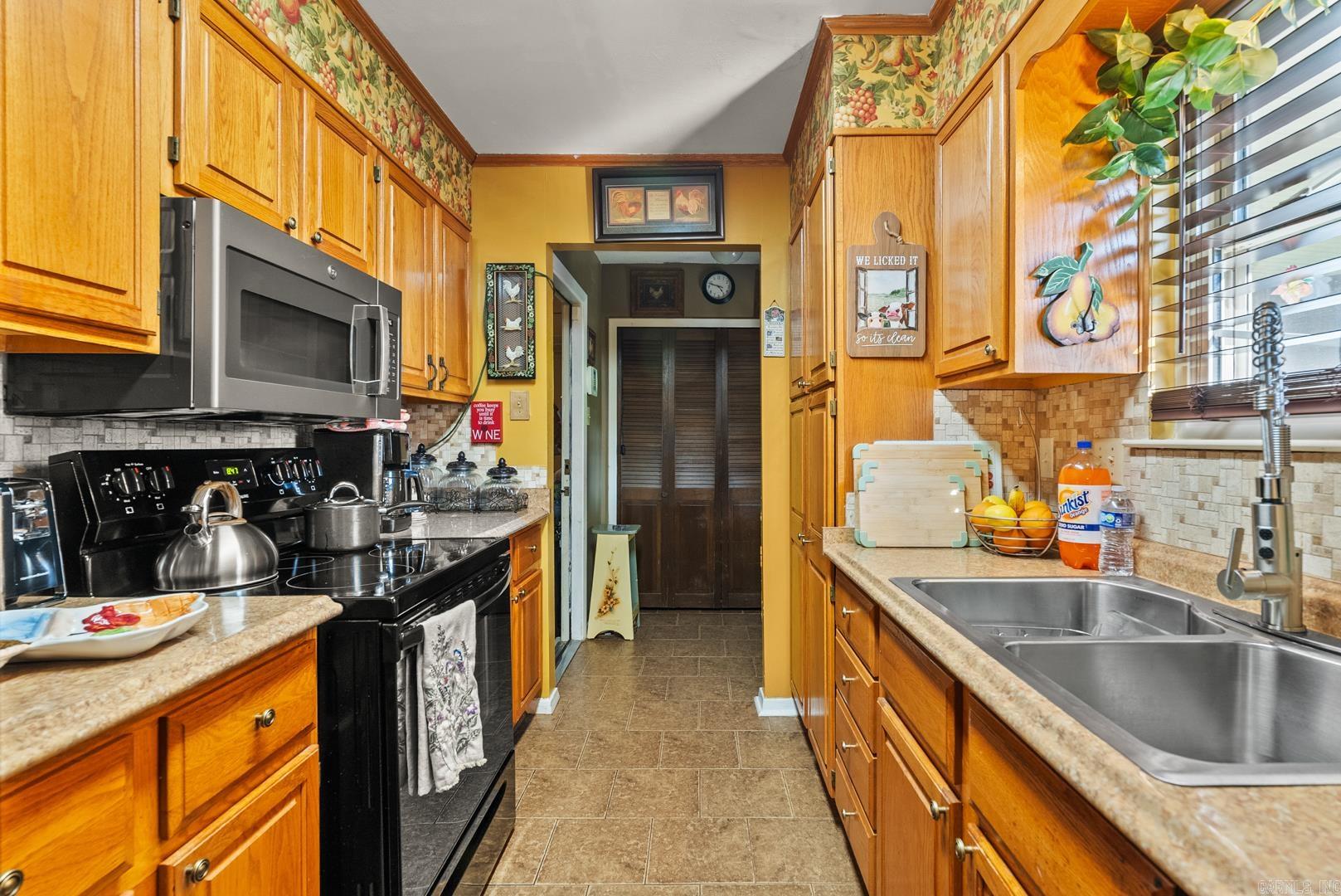 INDIAN HILLS - Residential