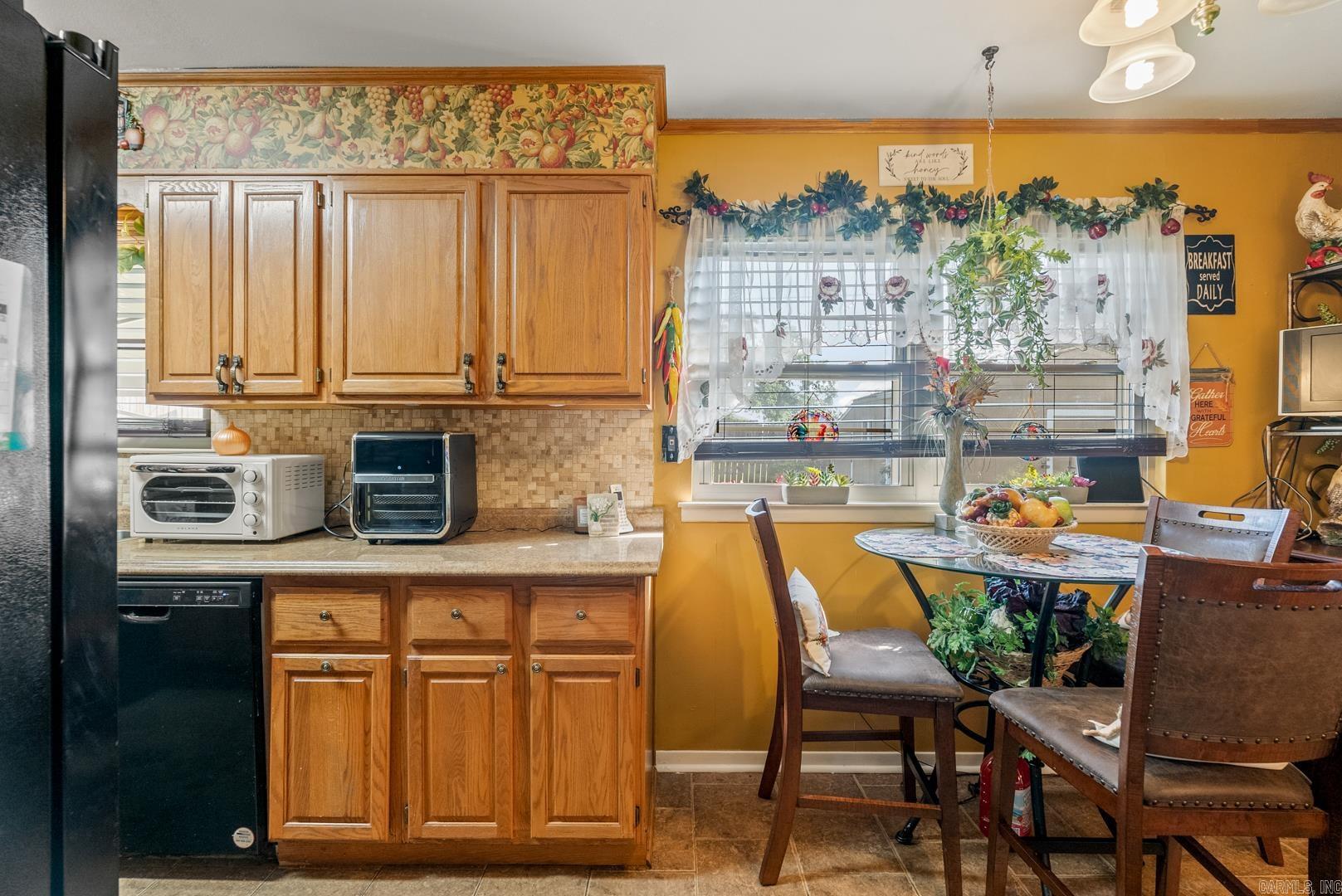 INDIAN HILLS - Residential