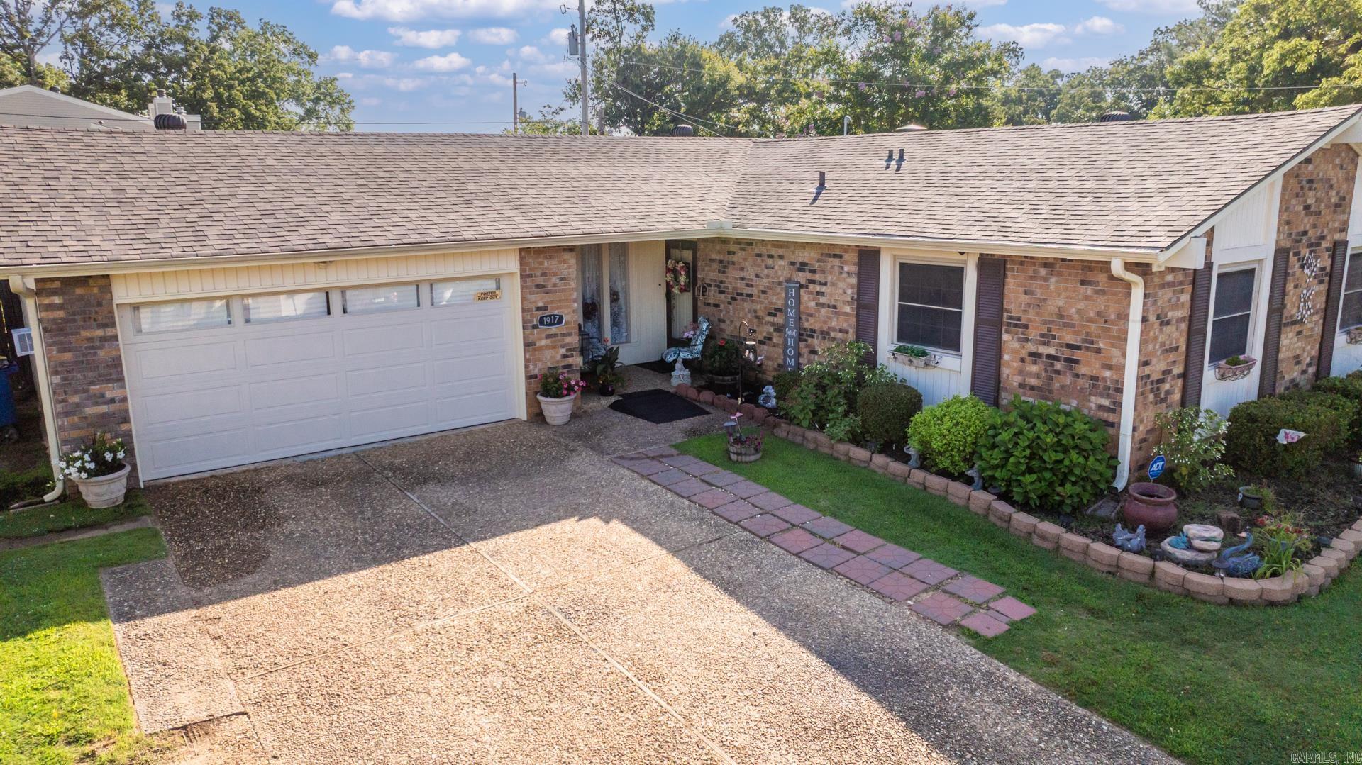 INDIAN HILLS - Residential