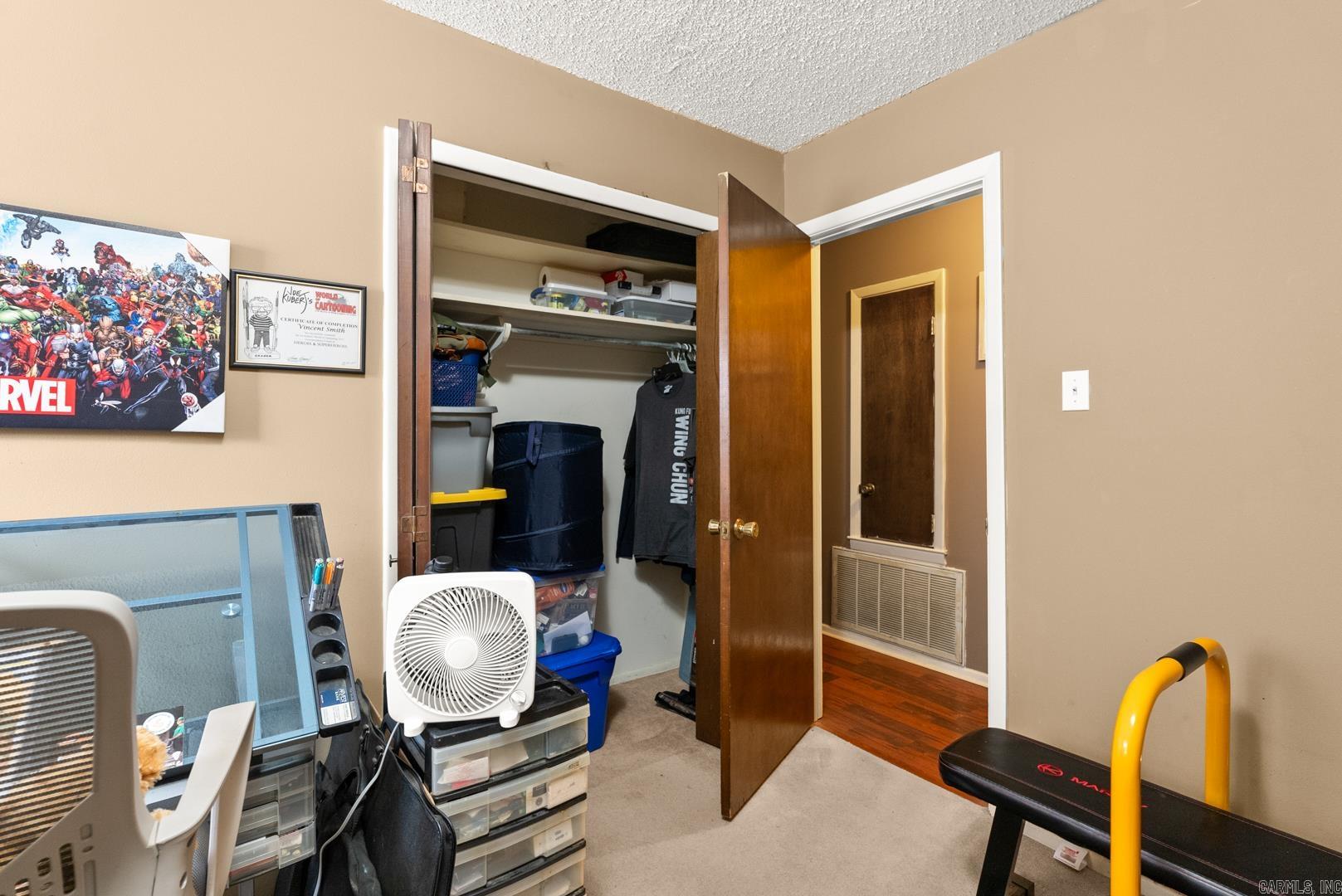 INDIAN HILLS - Residential