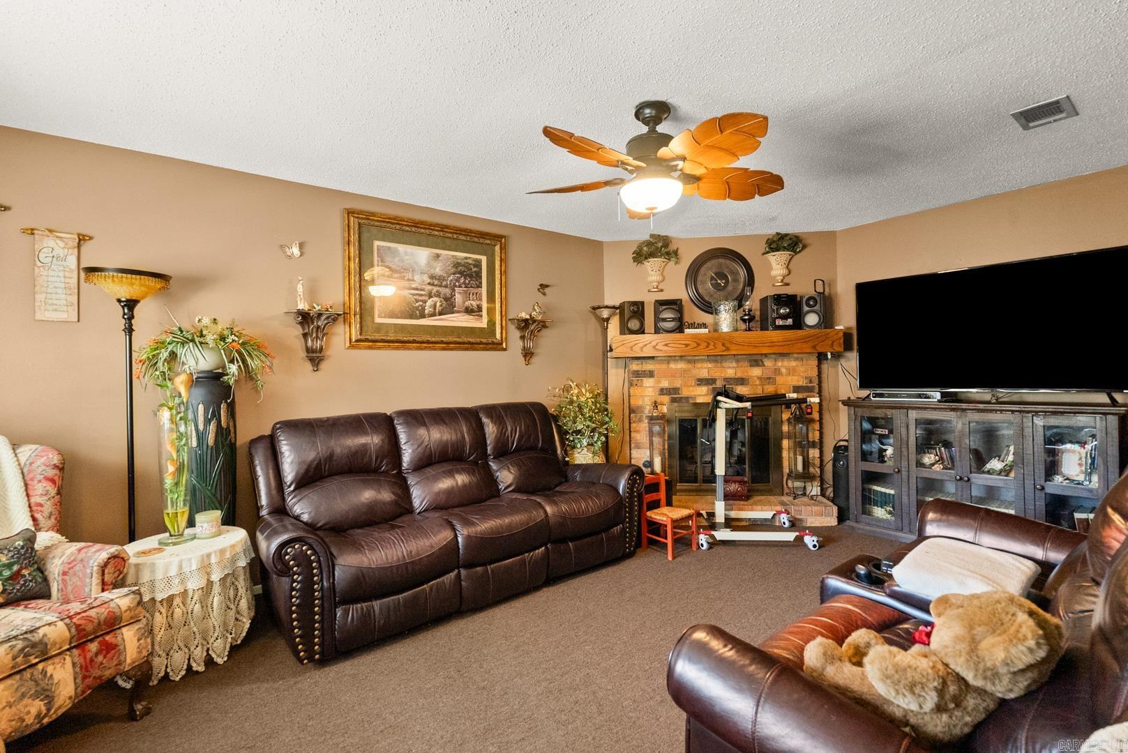 INDIAN HILLS - Residential