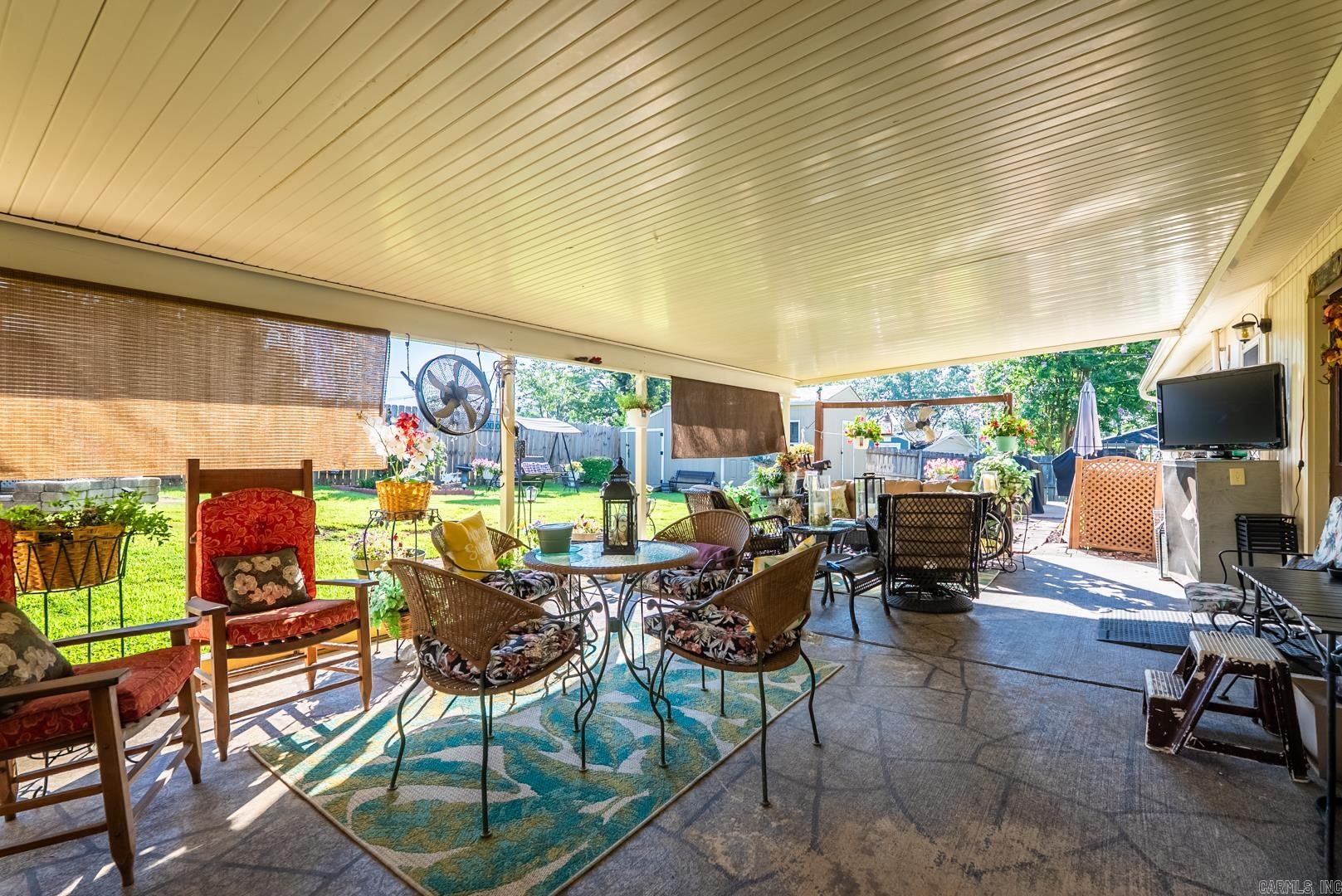 INDIAN HILLS - Residential