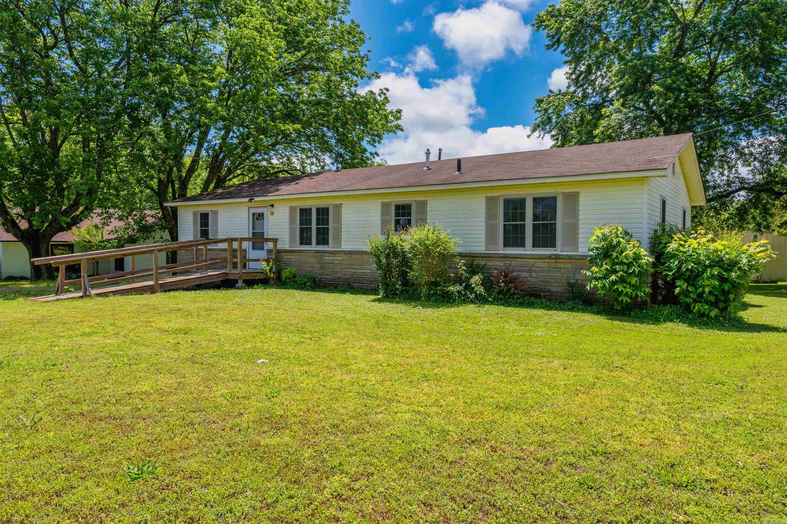 Move-in ready and full of charm! This spacious 3 bed, 1.5 bath home at 89 Wish St. in Pleasant Plains offers 1,430 sq ft of comfortable living just minutes from Midland Schools. Need more space? Easily convert the bonus area into a 4th bedroom! Outside, enjoy a powered shopāperfect for weekend projects or extra storage. With its flexible layout, peaceful setting, and great location, this home has room to grow and make your own. Don't miss out- Call today for showing!