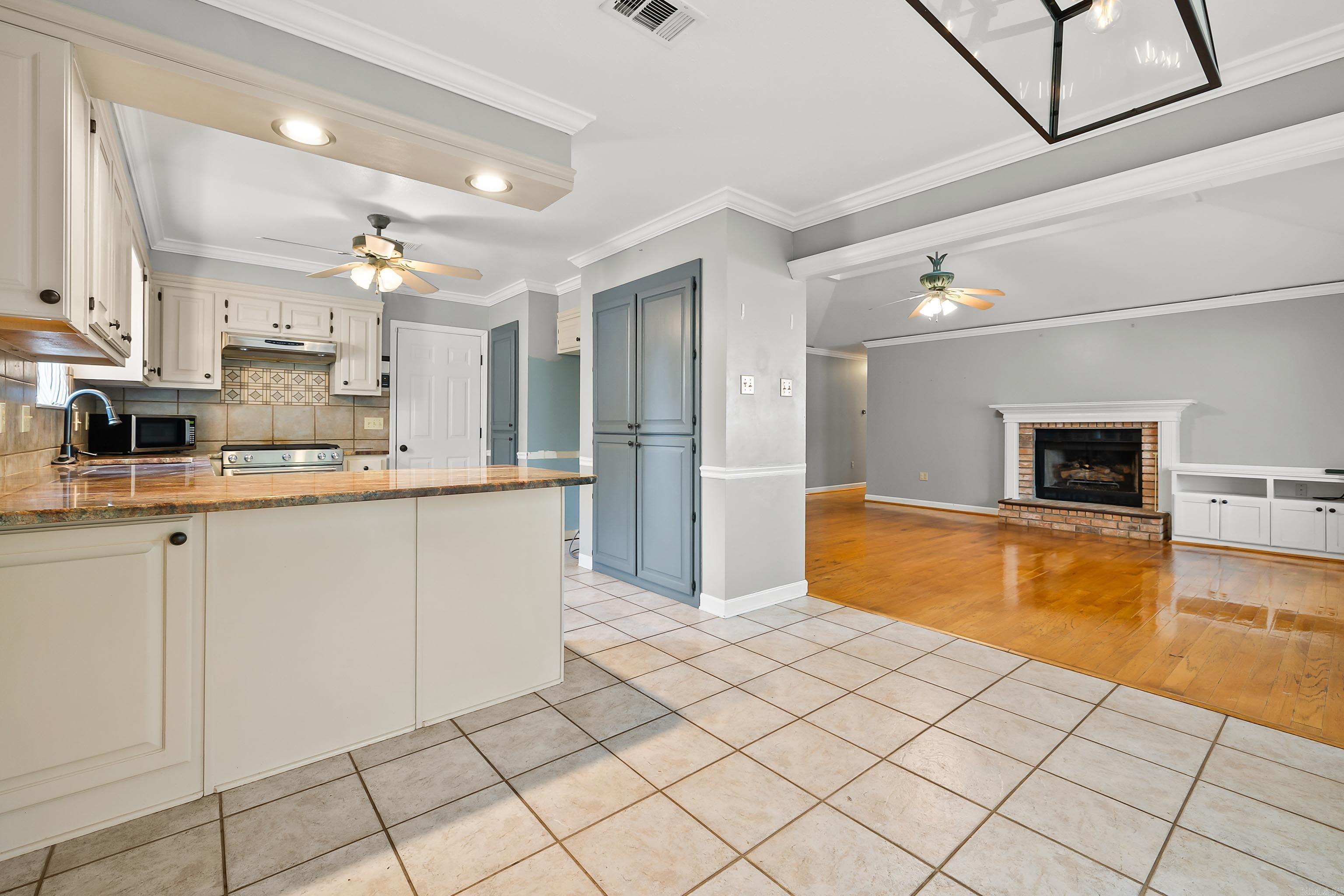 WOODLAND HEIGHTS ADDN - Residential