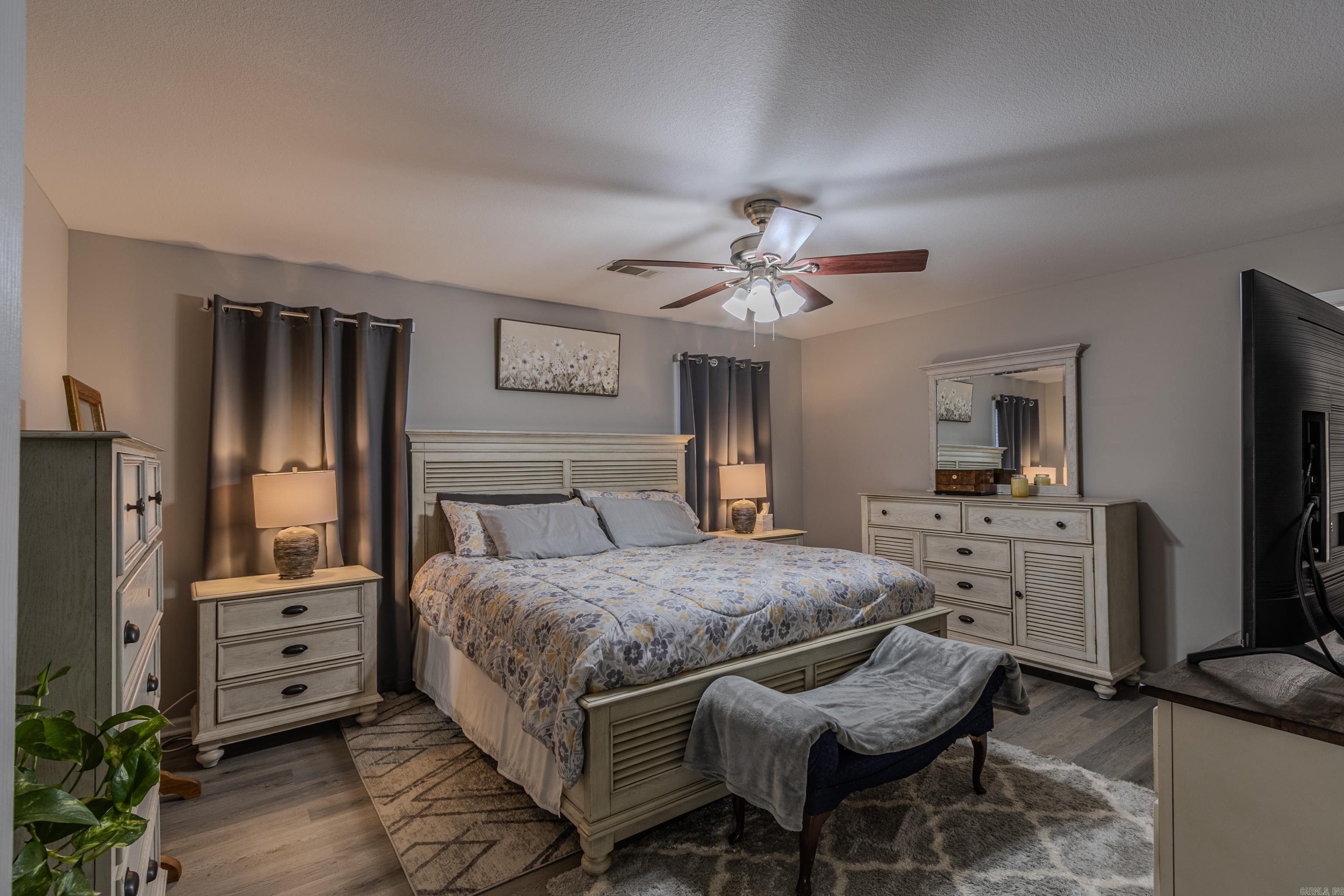 CARRIAGE HILL - Residential