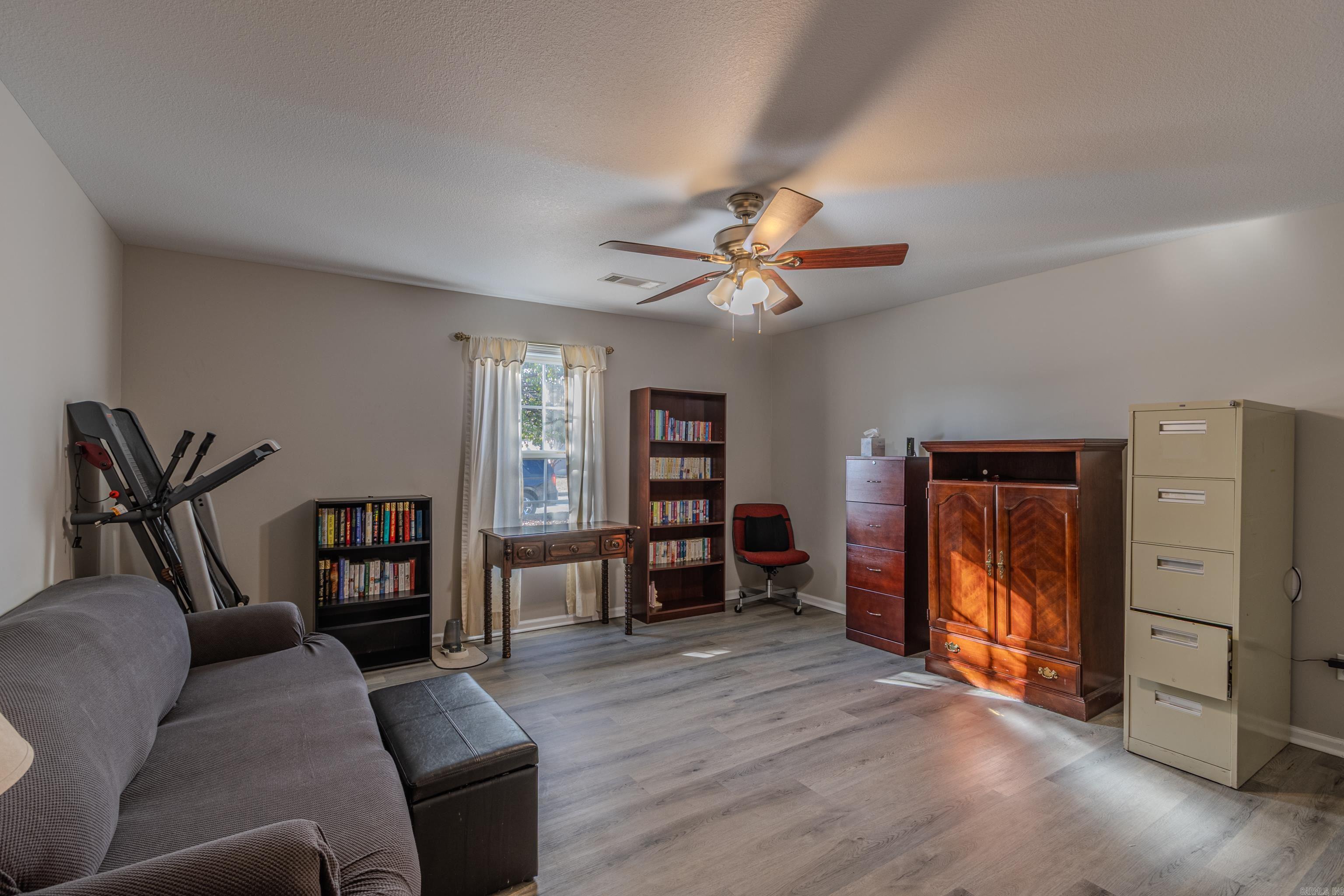 CARRIAGE HILL - Residential