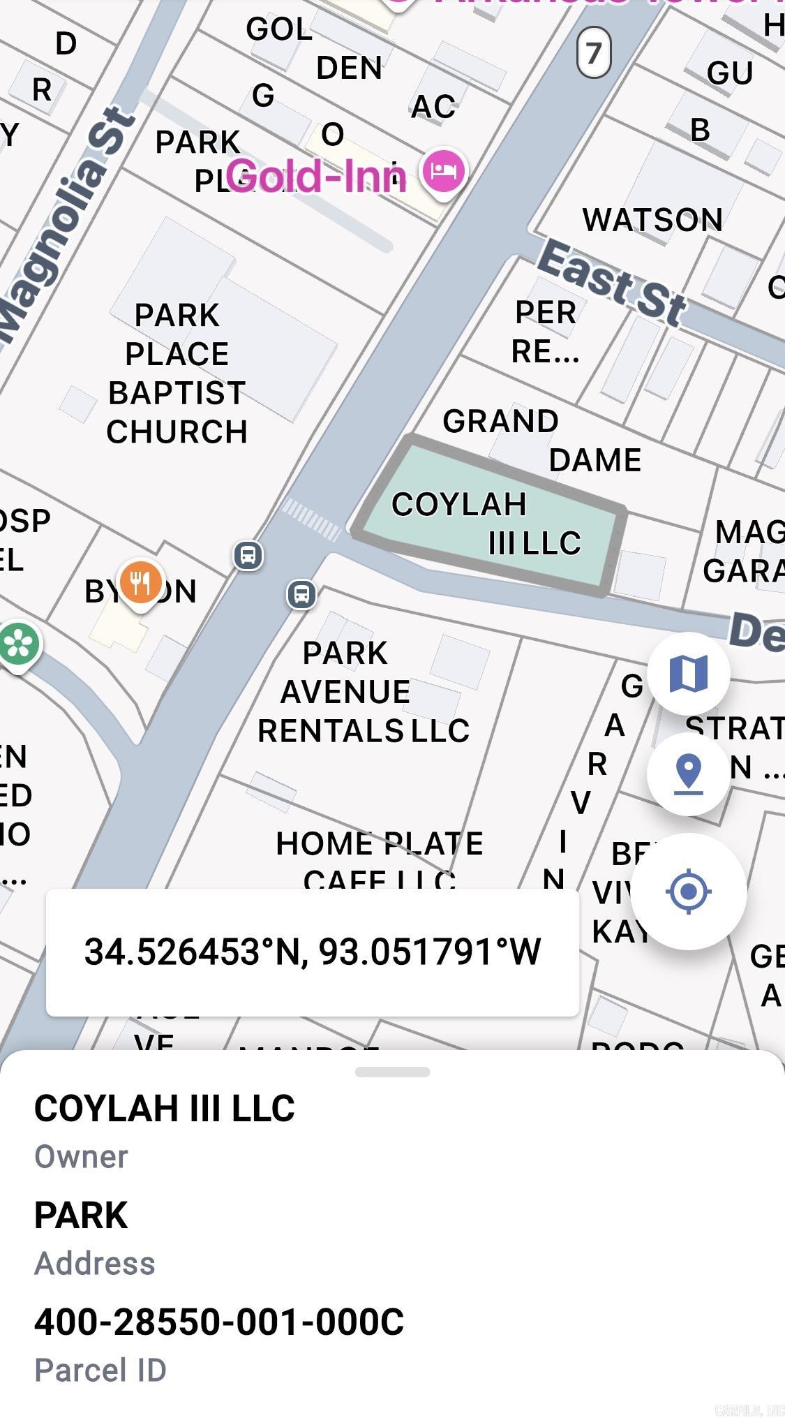 Main image without alt text