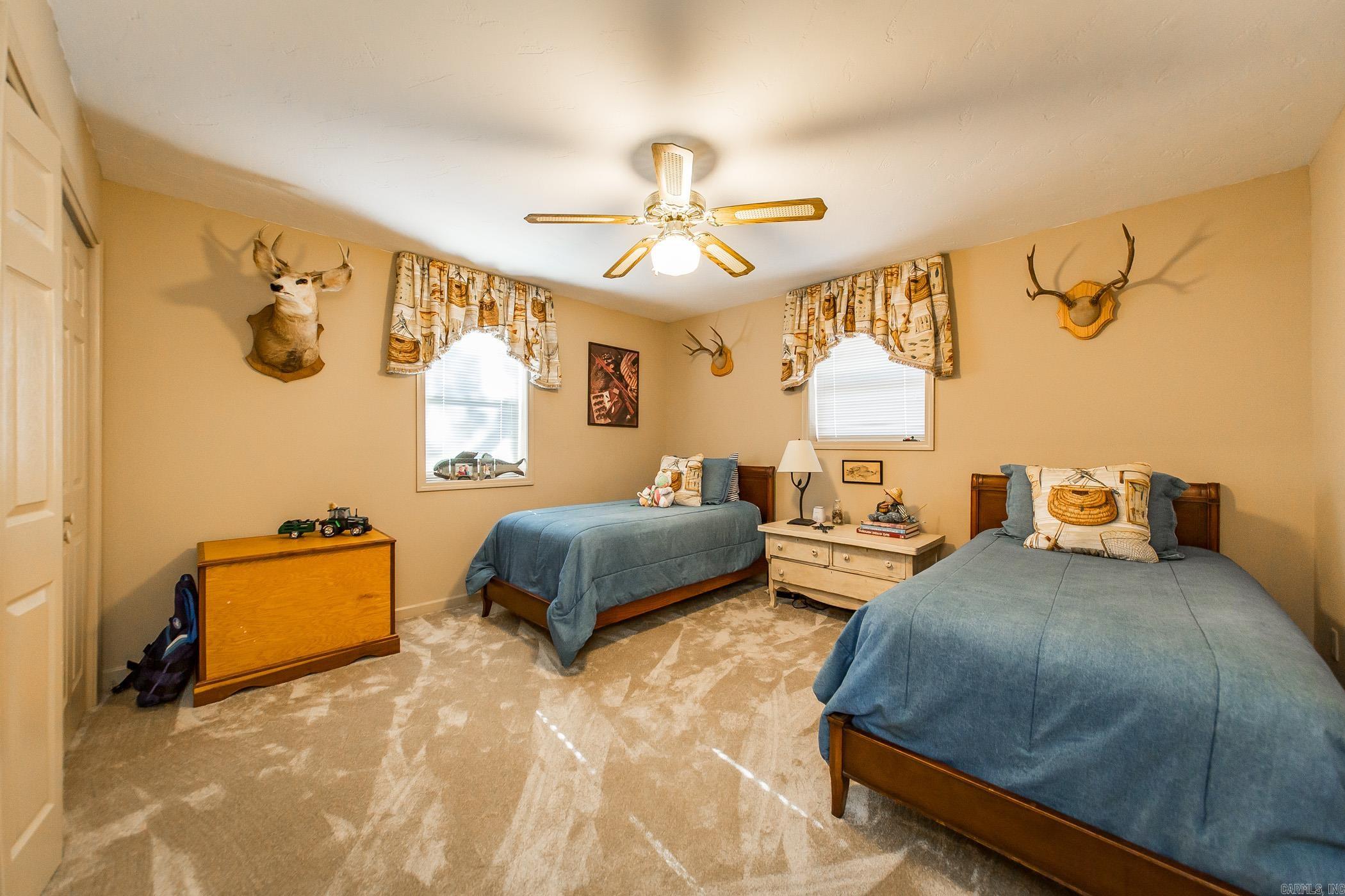 DIAMOND BLUFF ESTATES EAST - Residential