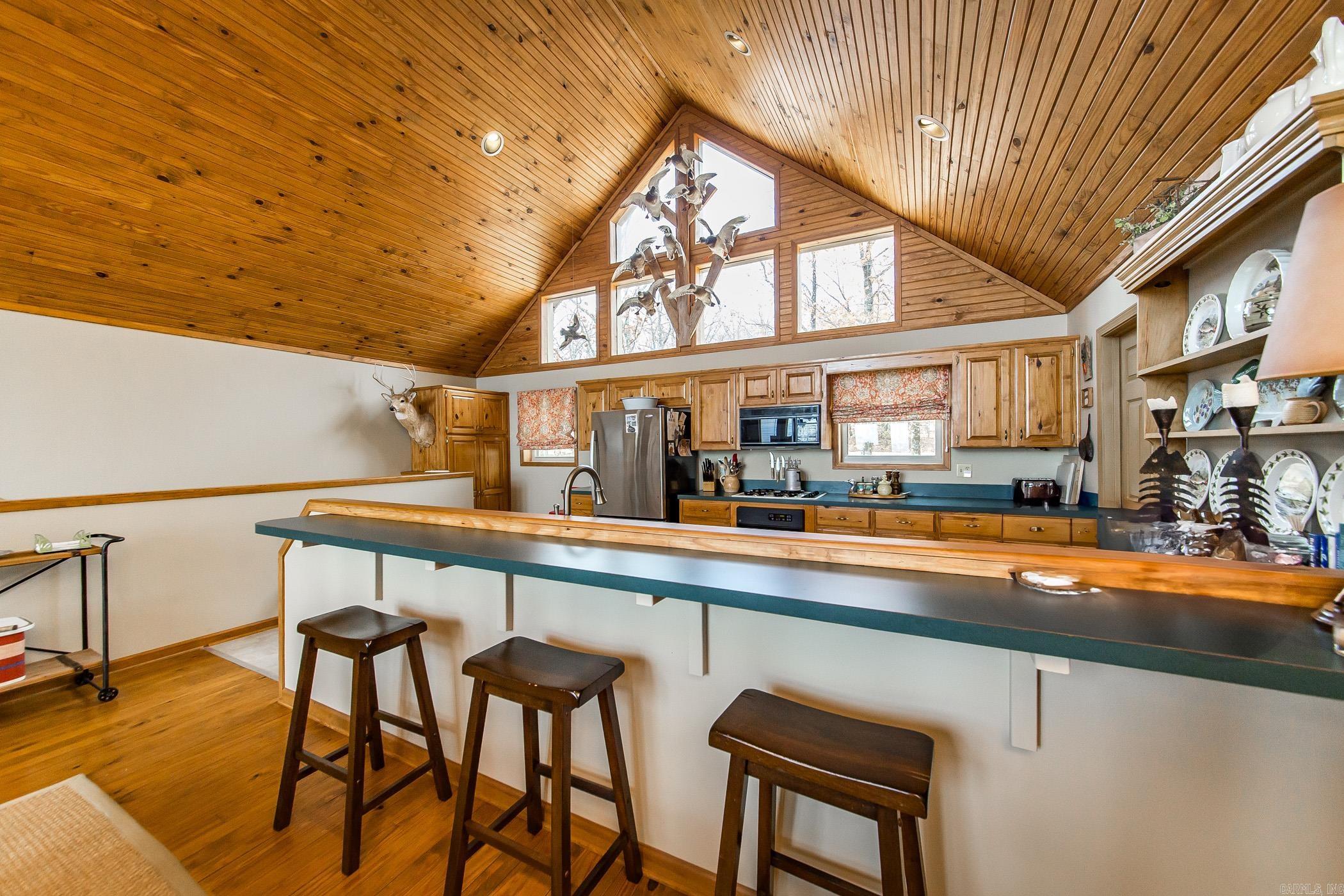 DIAMOND BLUFF ESTATES EAST - Residential